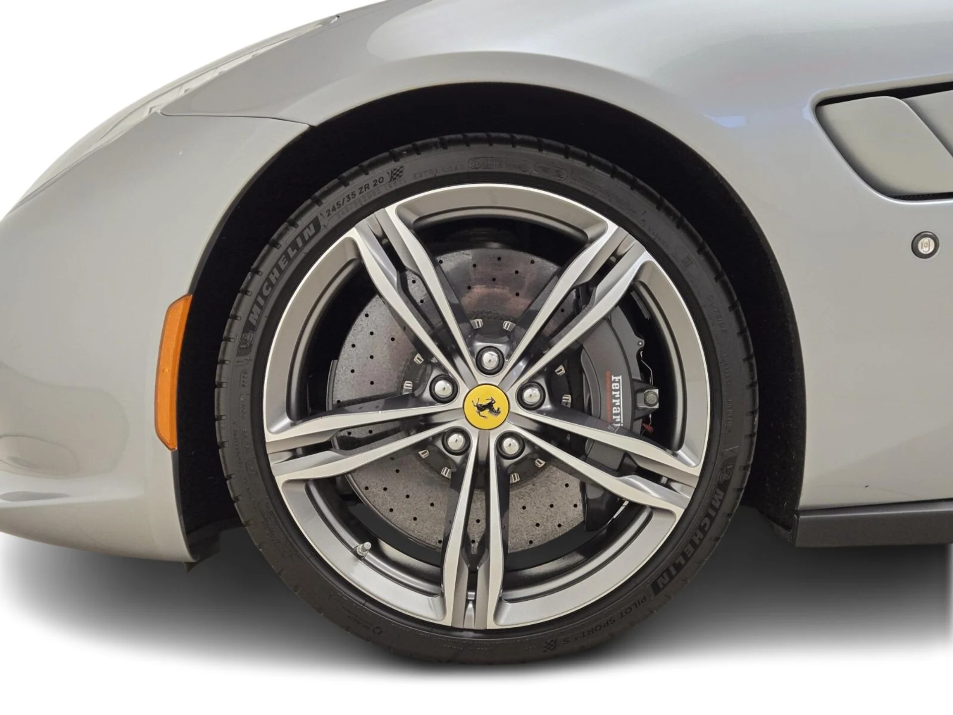 mph012_3902959338_Used_2017_Ferrari_GTC_4_Lusso_V12_1768977451_225d5bcd72