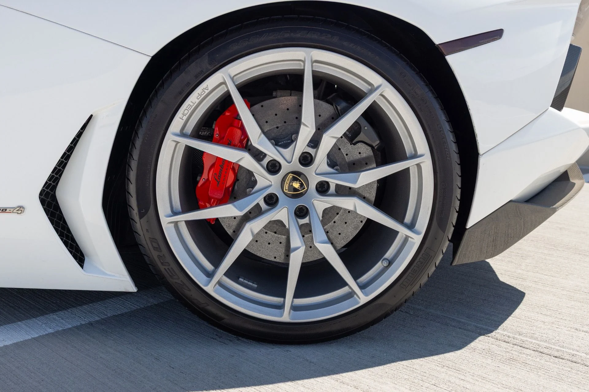 mph012_3905508685_Used_2015_Lamborghini_Aventador_LP_700_4_1785451056_2b500e1ac5