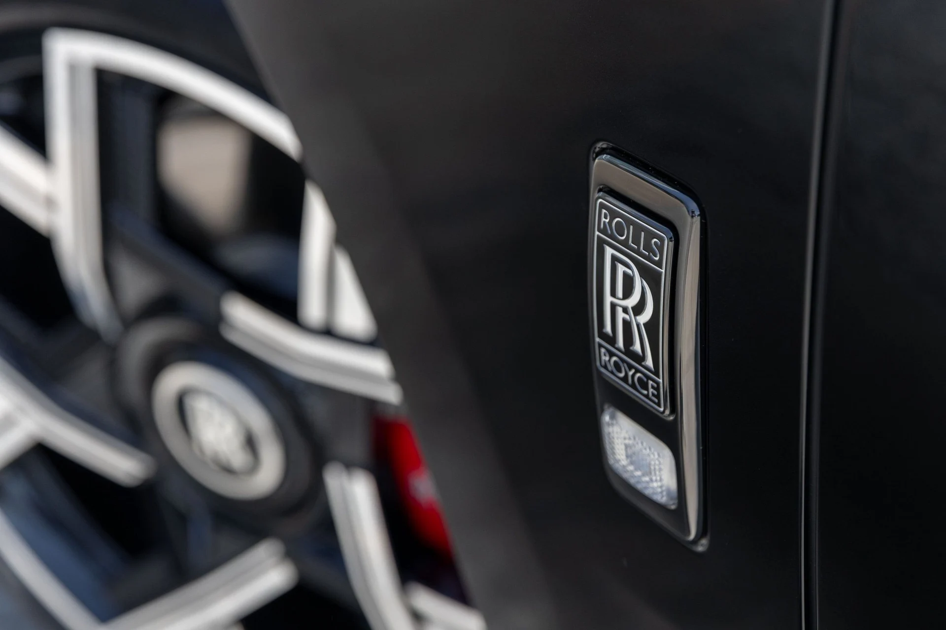 mph012_3911386146_Hi_Tech_Luxury_Imports_LLC_SLA_33_HA_07_VU_236993_image_12_a969742307