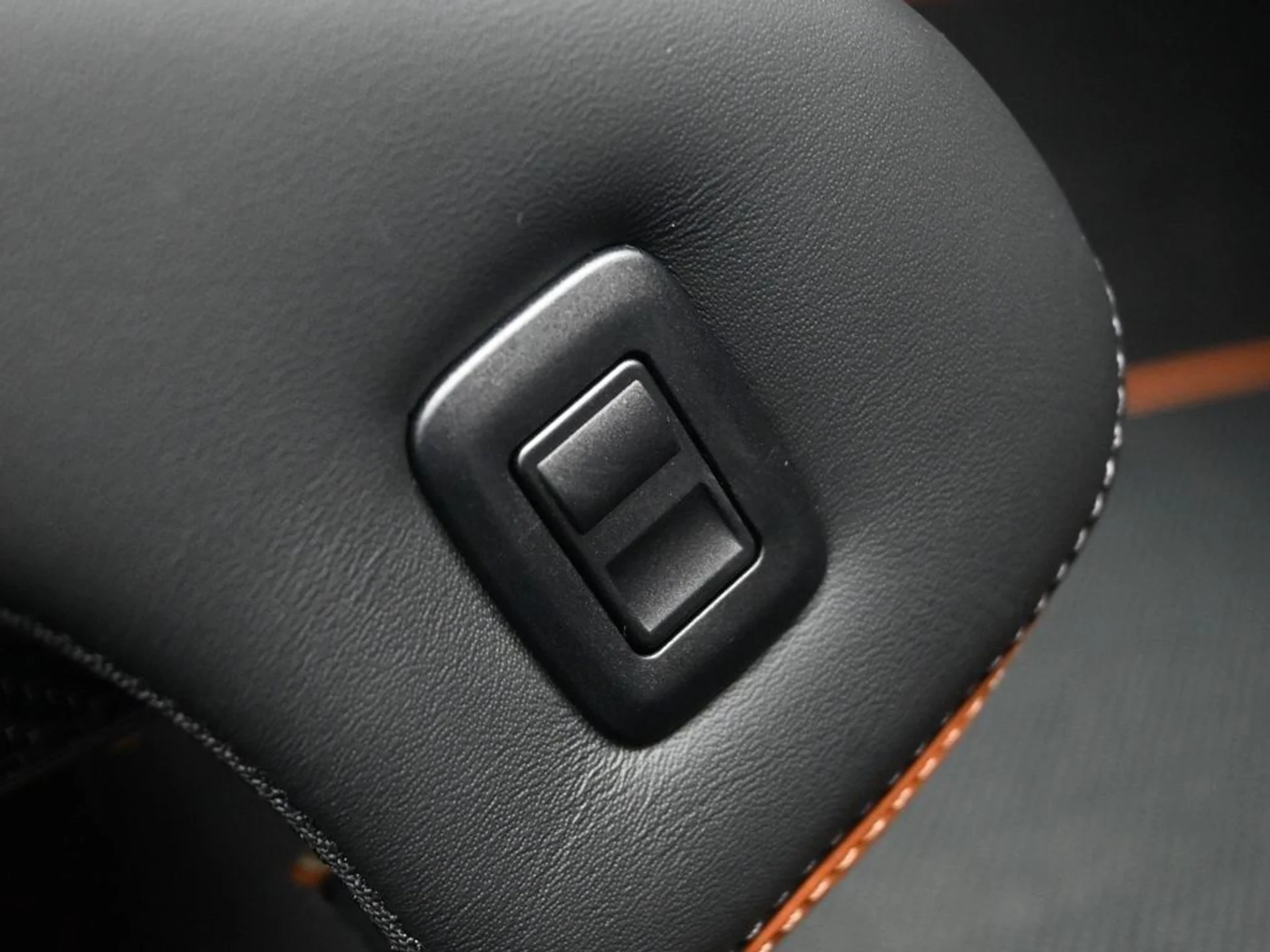 mph012_3912922621_a77dc6d30b827684f53517f0d5b256b9x_b598332ad7