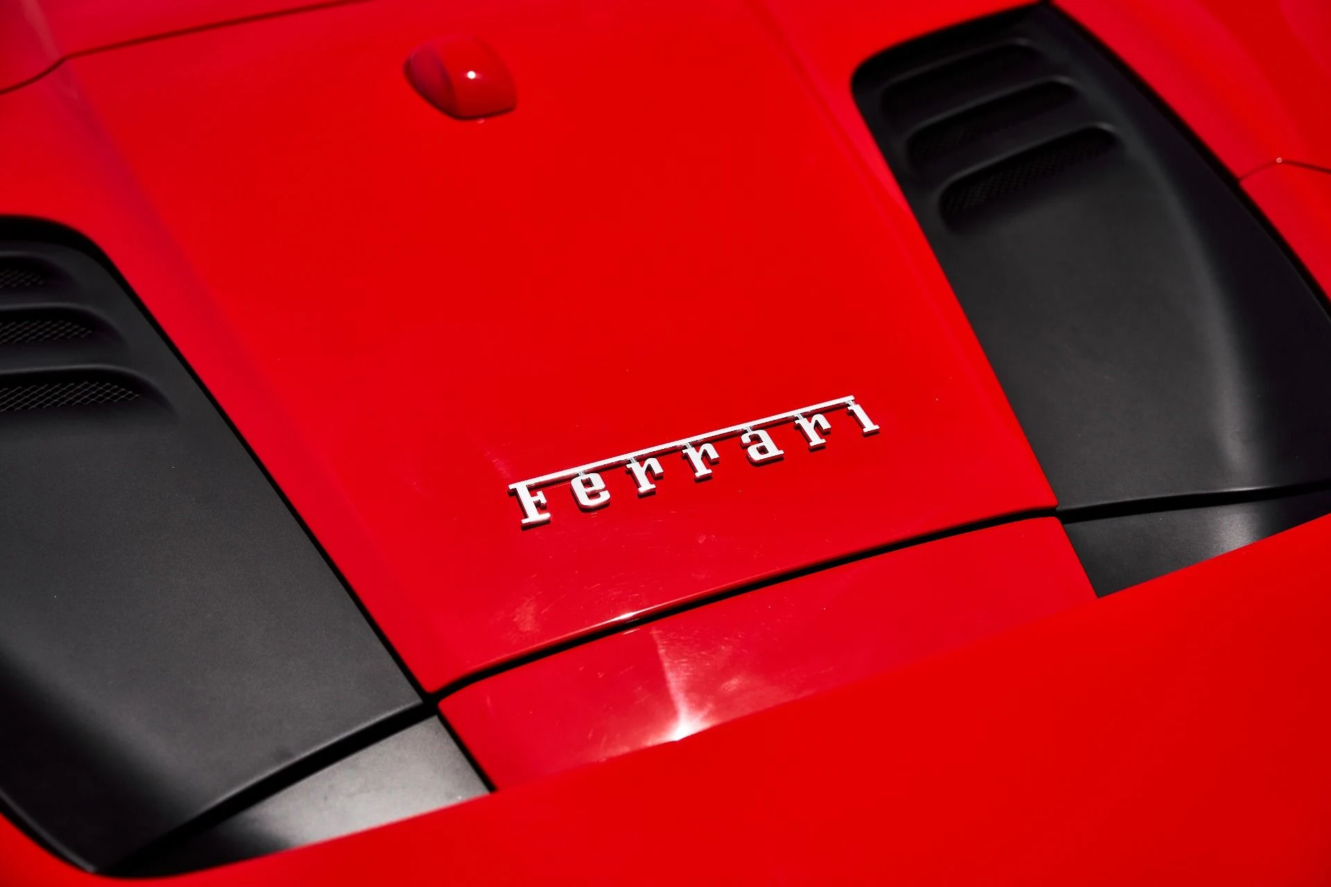 mph012_3918304074_Used_2021_Ferrari_F8_Spider_Base_1780443683_8d27d77e9f