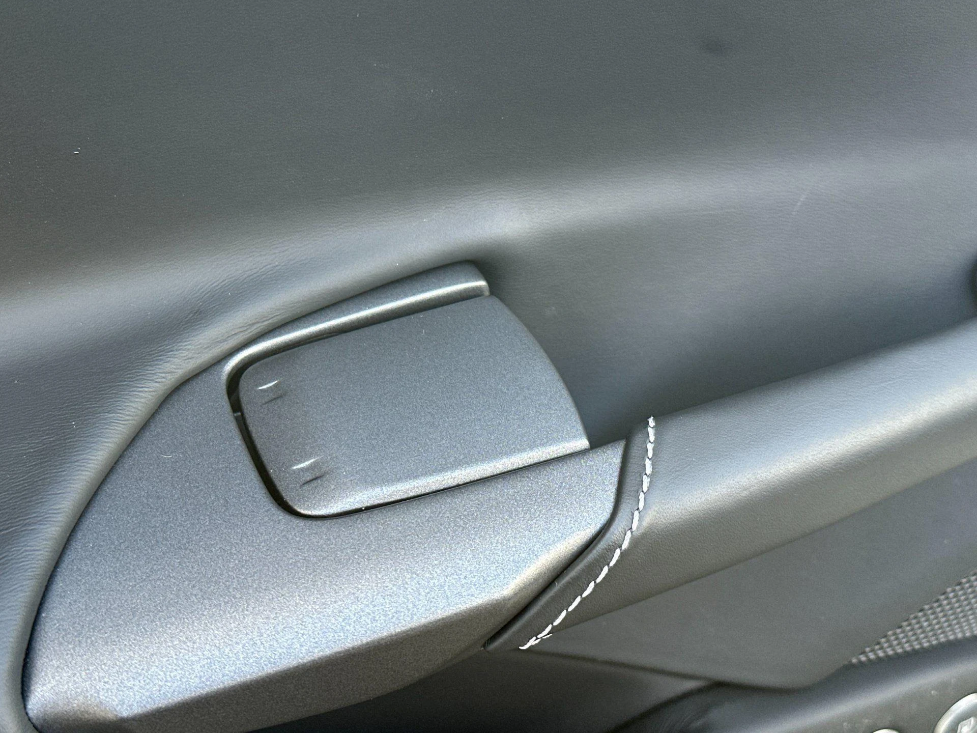 mph012_3920466756_Used_2018_Ferrari_488_Spider_1776240643_720bc5ba4b