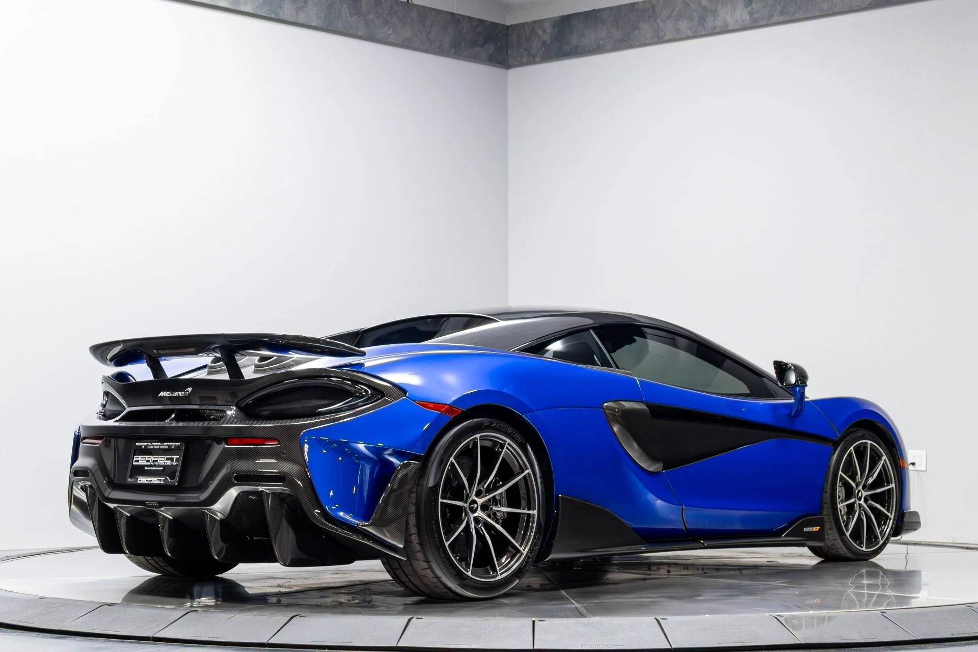 mph012_3922000139_Used_2019_Mc_Laren_600_LT_Base_1785769323_87b5ee60a4