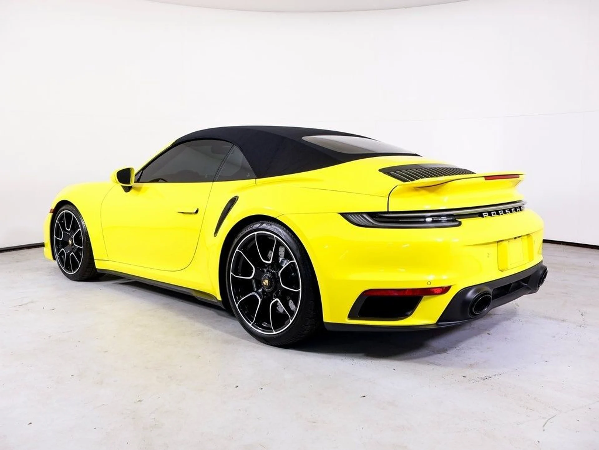 mph012_3925602098_70e12ae409bcc24794dd62236f2dd0b9x_307a4d3a64