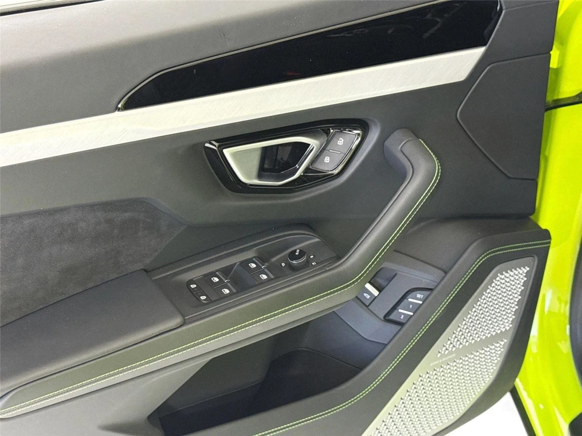 mph012_3936514630_a28c01e29575d77bb4c21931f1b85973_9c36de698b