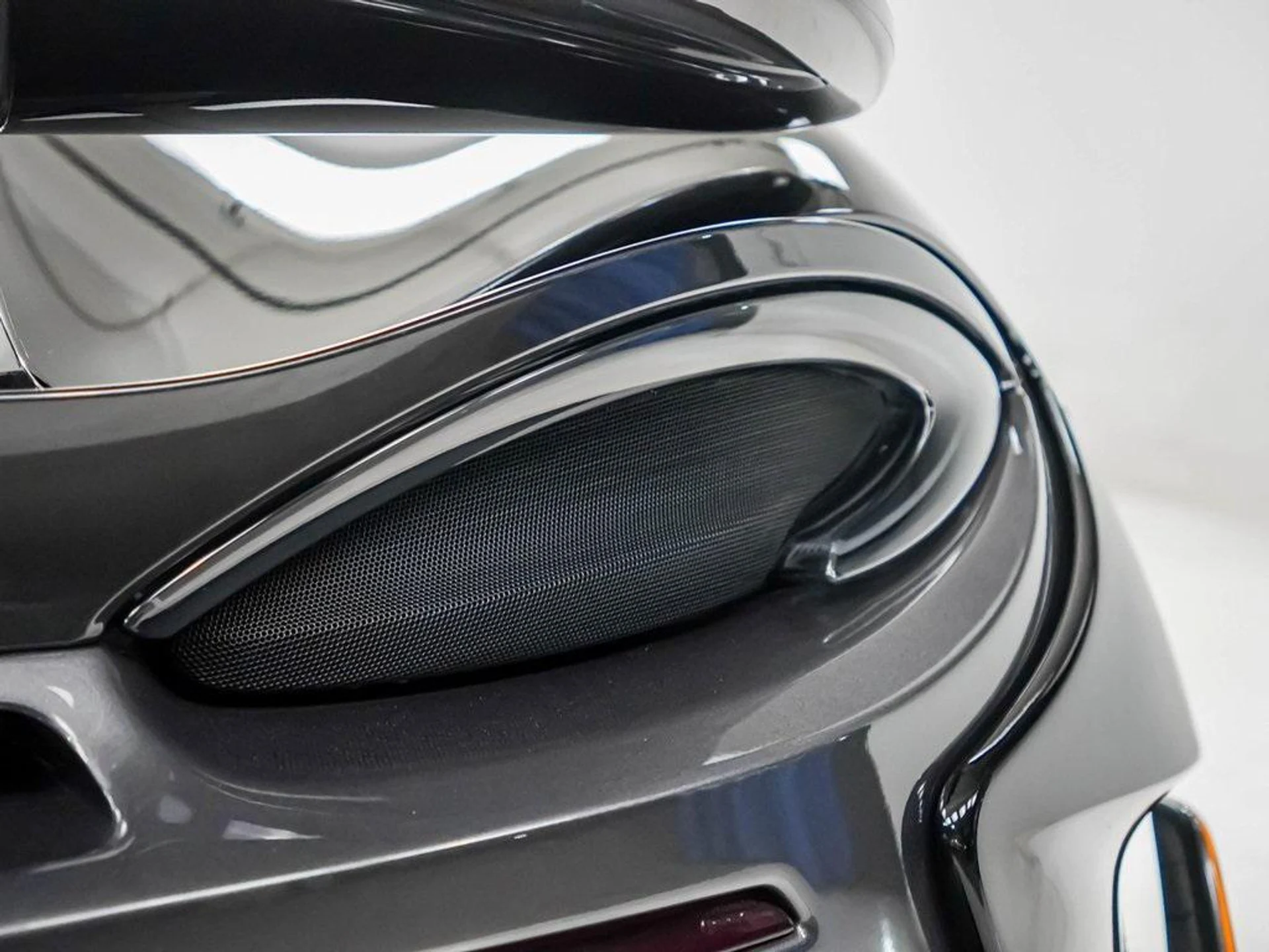 mph012_3946817636_1e_G_Qx_SF_0_U_Kyyk_H8em1ya91_P69b_E_2460b0cc1b