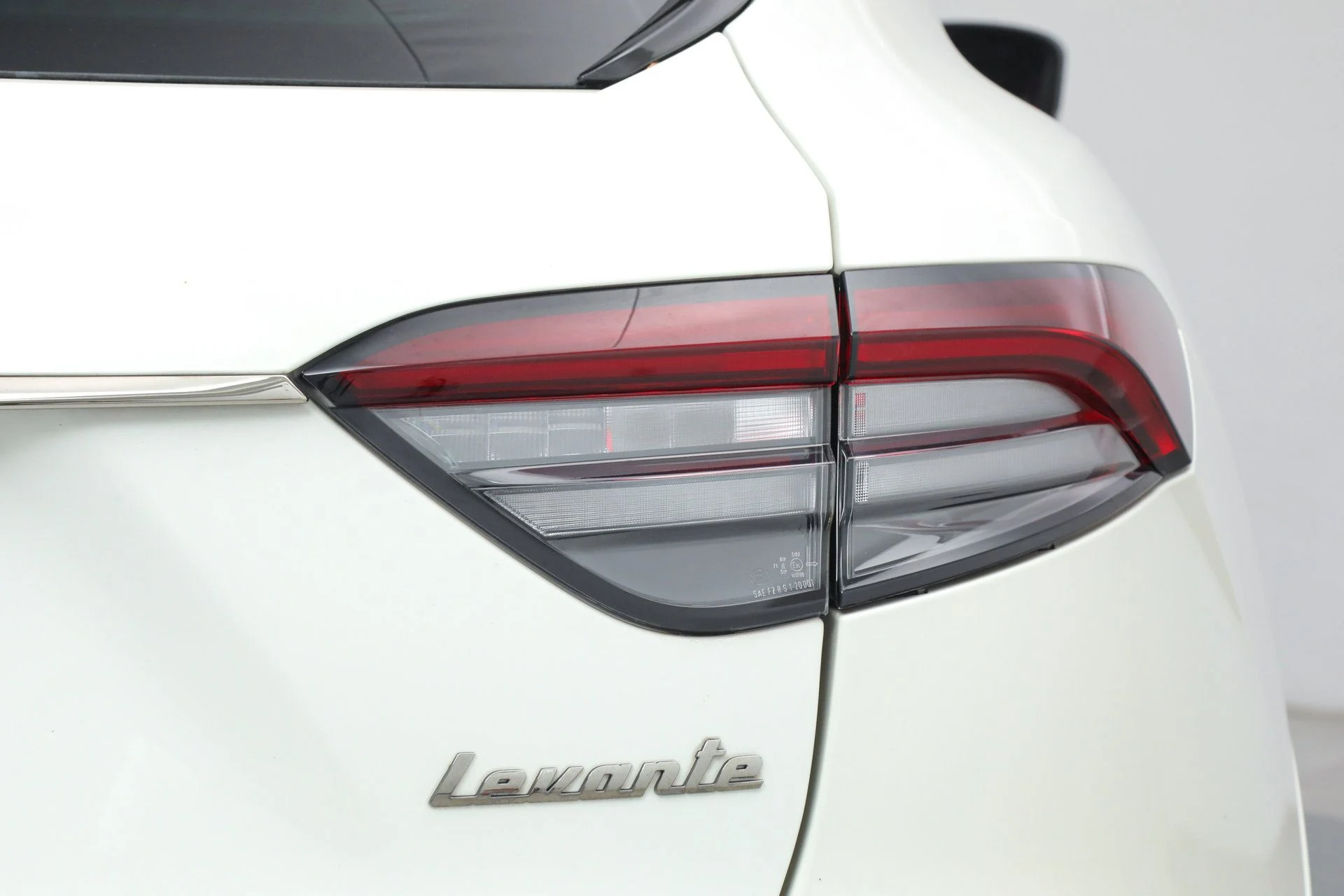 mph012_3953589201_6c3b441cf39d06adbc8433c37bc725af_556745ec24