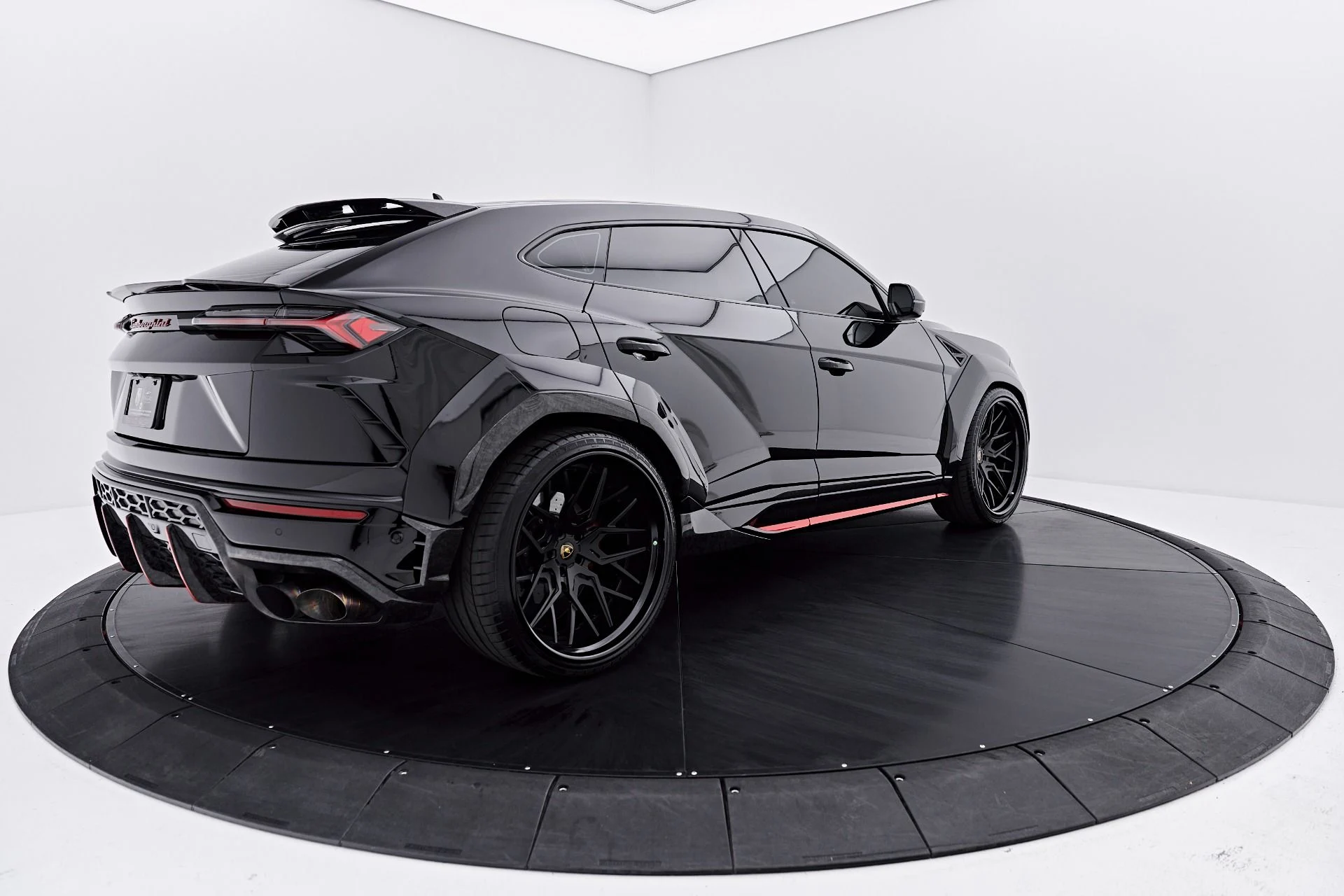 mph012_396159713_Used_2022_Lamborghini_Urus_1788219520_dceaf83455