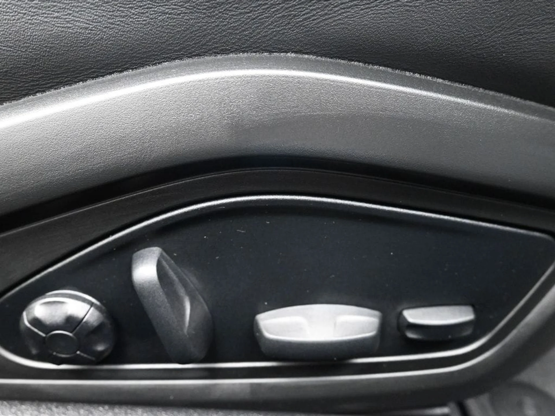 mph012_3963401142_9b2a4032e49d8ca146cf293bc8ed66d6x_e8261b9bd1