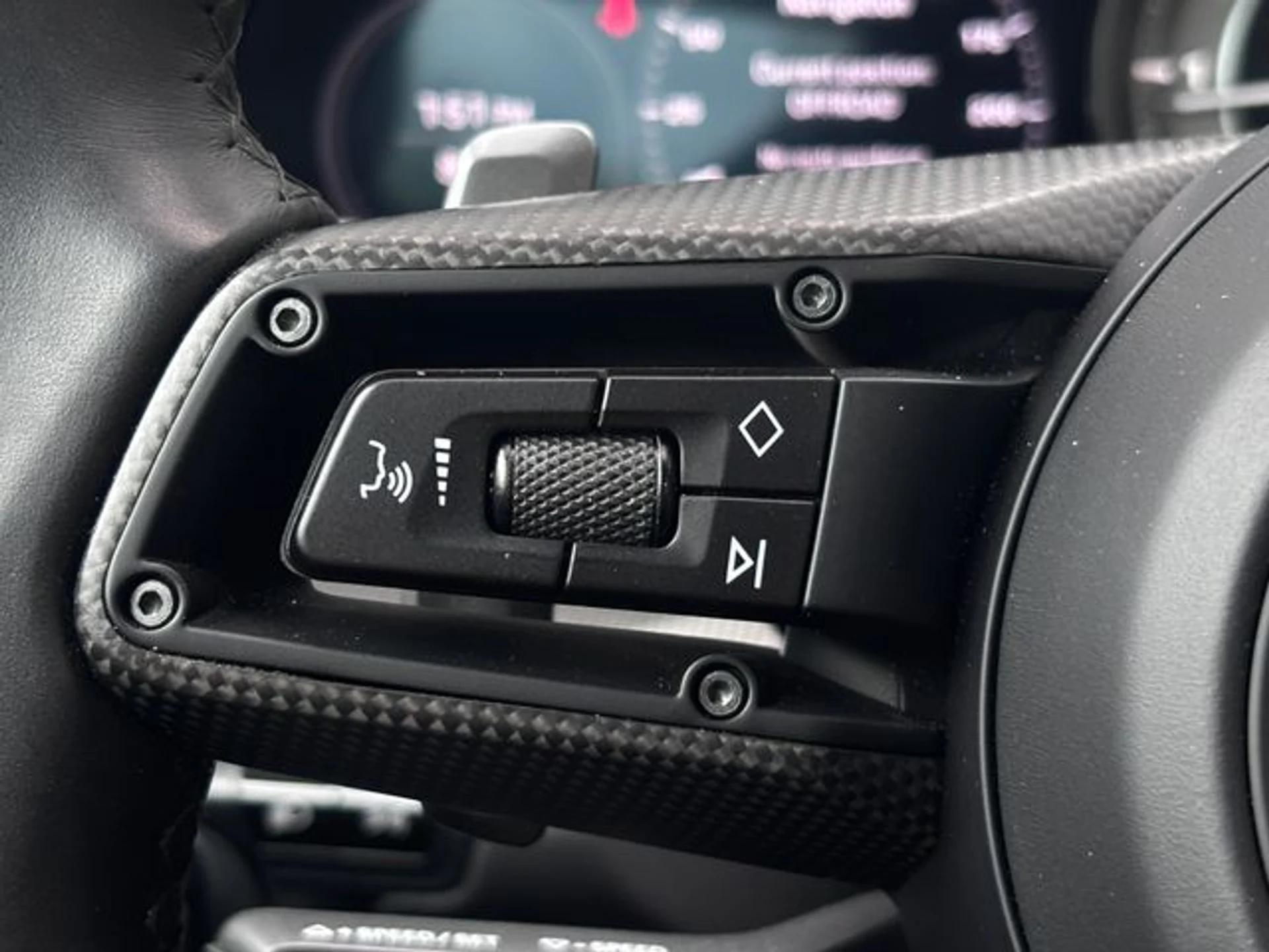 mph012_3966578806_6d16107a97b83620bcc8ce9a65535301x_28d9e7ddbf