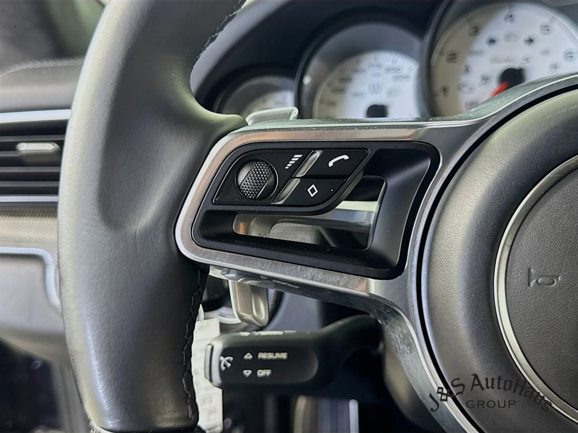 mph012_3969193265_7v2aot3gbn8x041fiooo6x2v4cbx_3524a29f42