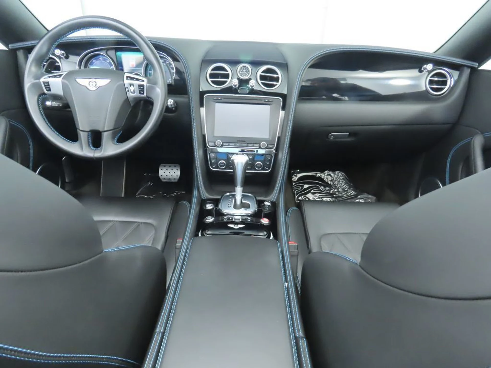 mph012_3974083956_used_2014_bentley_continental_gt_v8_s_2drconvertible_8119_22979396_13_1024_d9c7e03a3d