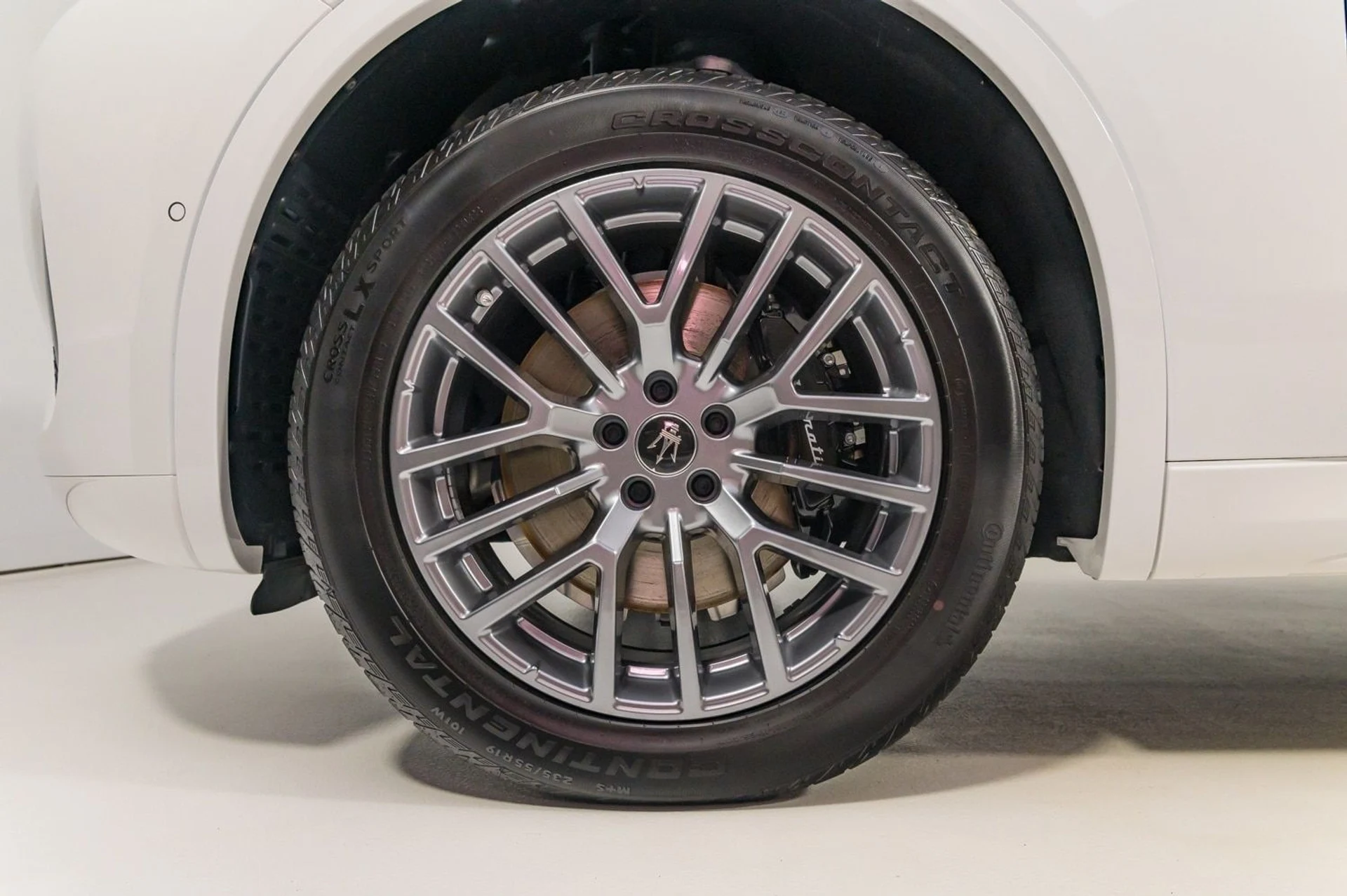 mph012_3980897197_25b6257363d987a59cd84efc03c43200x_98269dd41d