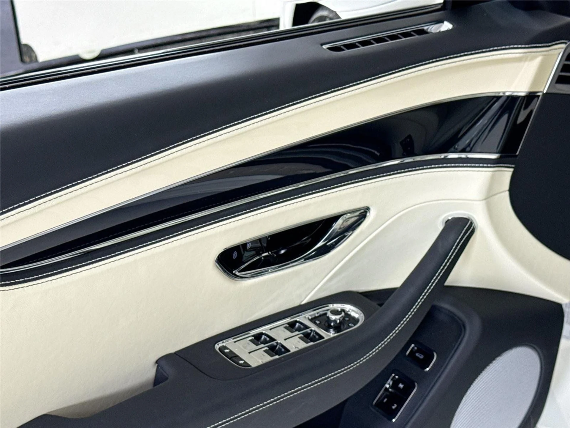 mph012_3990978373_e3d101fc973c624441ef1e0faac5cdfd_118c30b21d