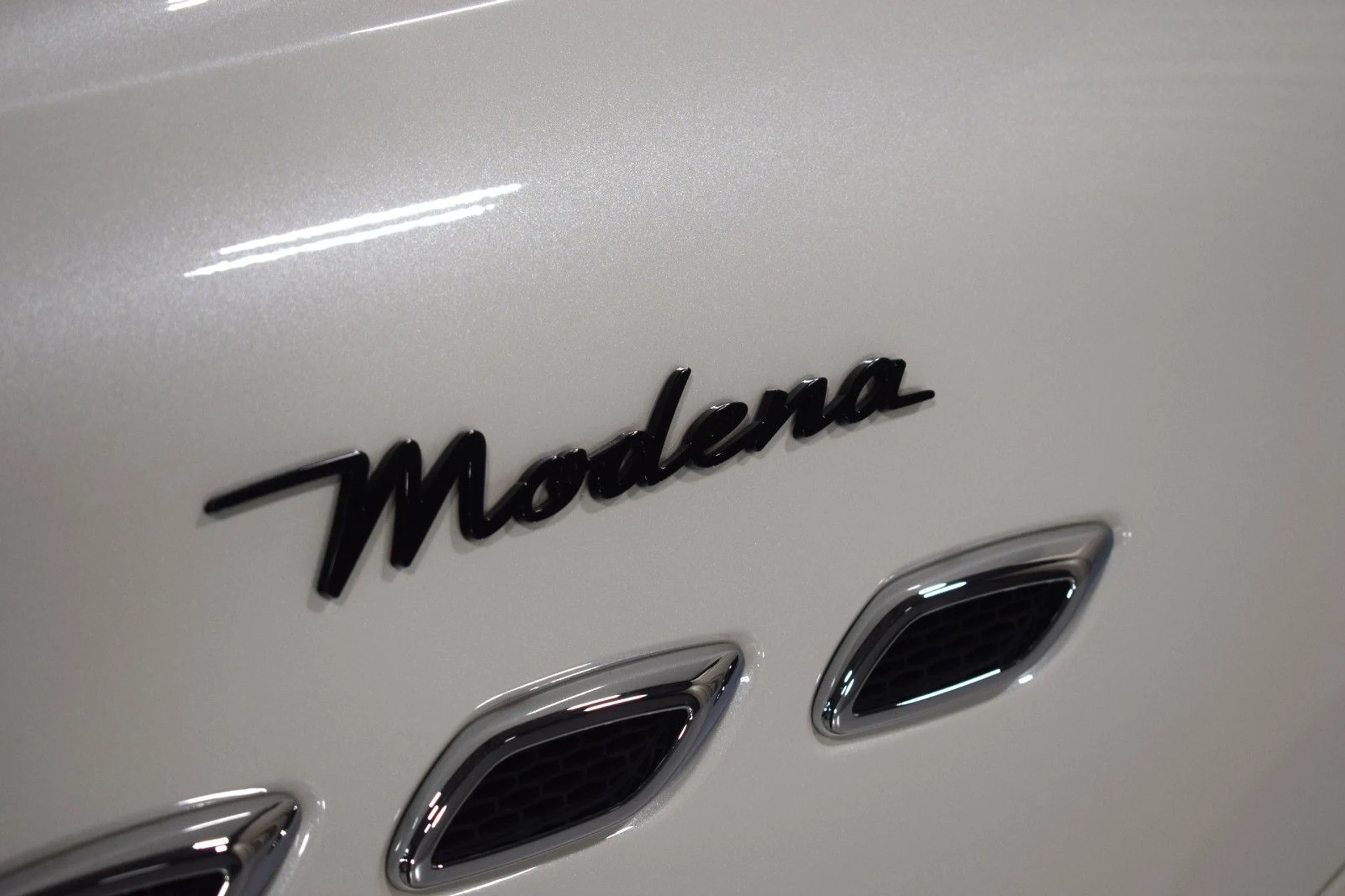 mph012_3993740905_21a48517c5abff27bcdb53d763ff5266x_574c017918