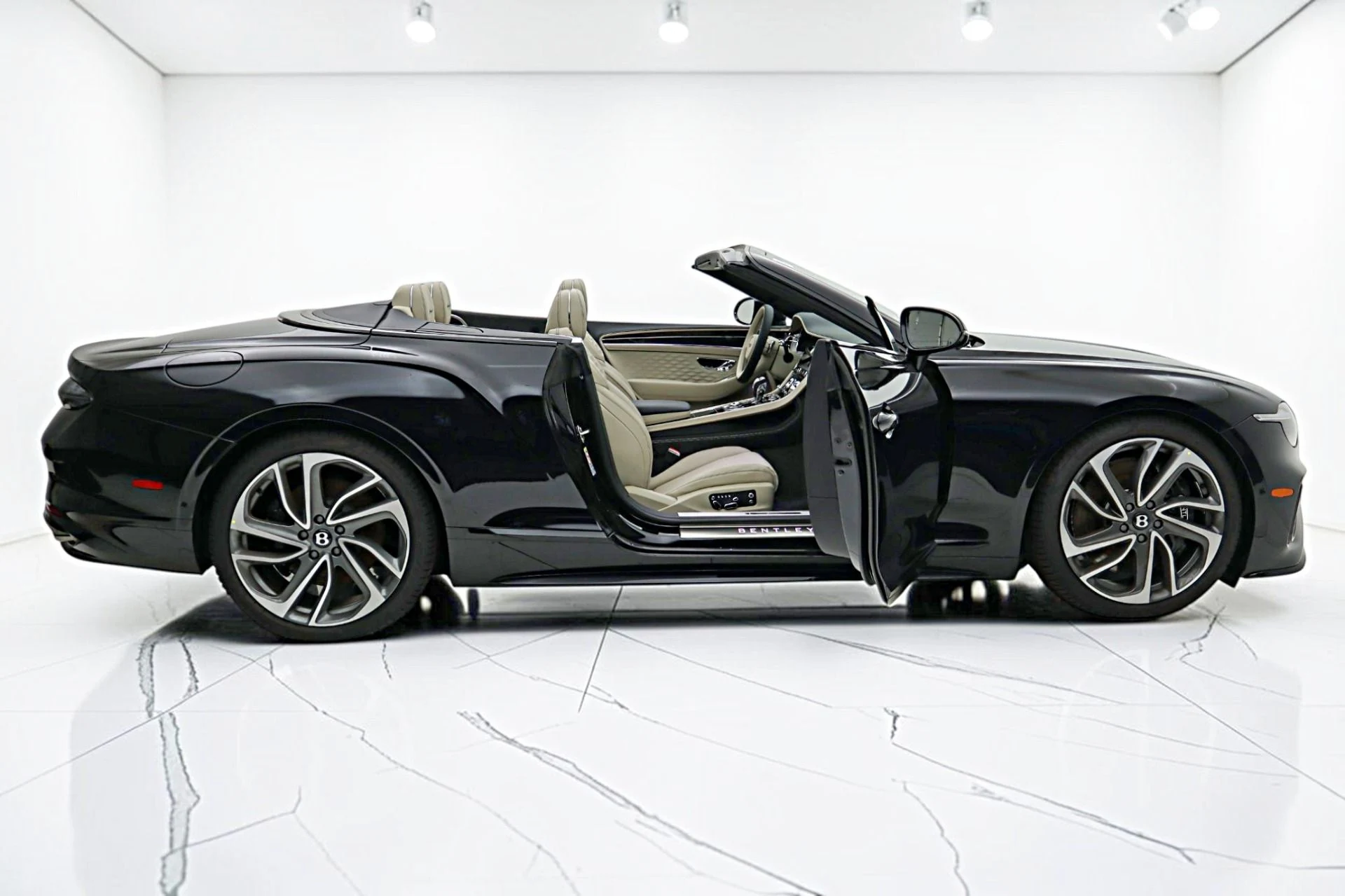 mph012_3994325185_New_2026_Bentley_Continental_GTC_Speed_f404a595a9