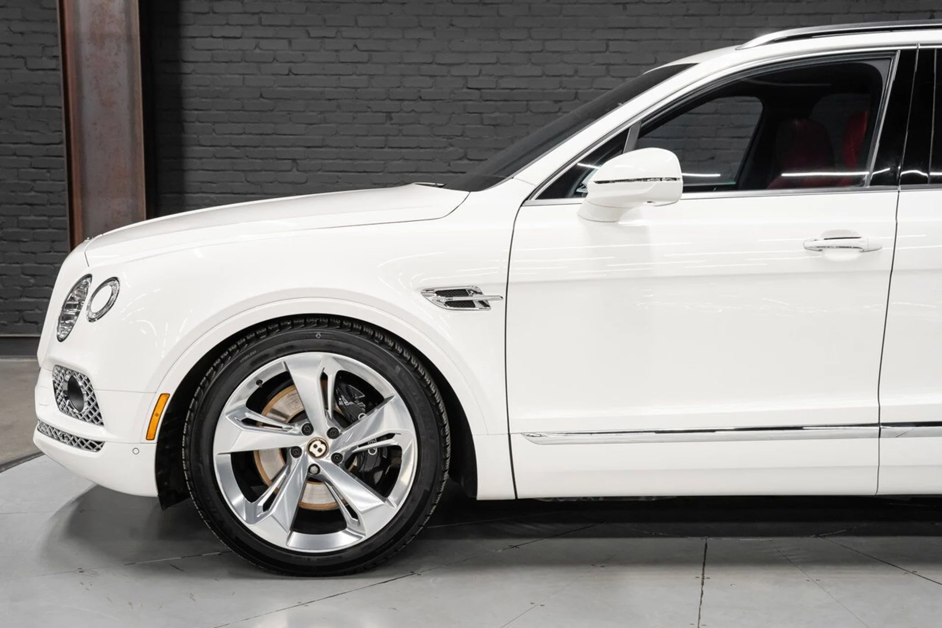 mph012_3995936656_bentley_bentayga_2019_8edc573883