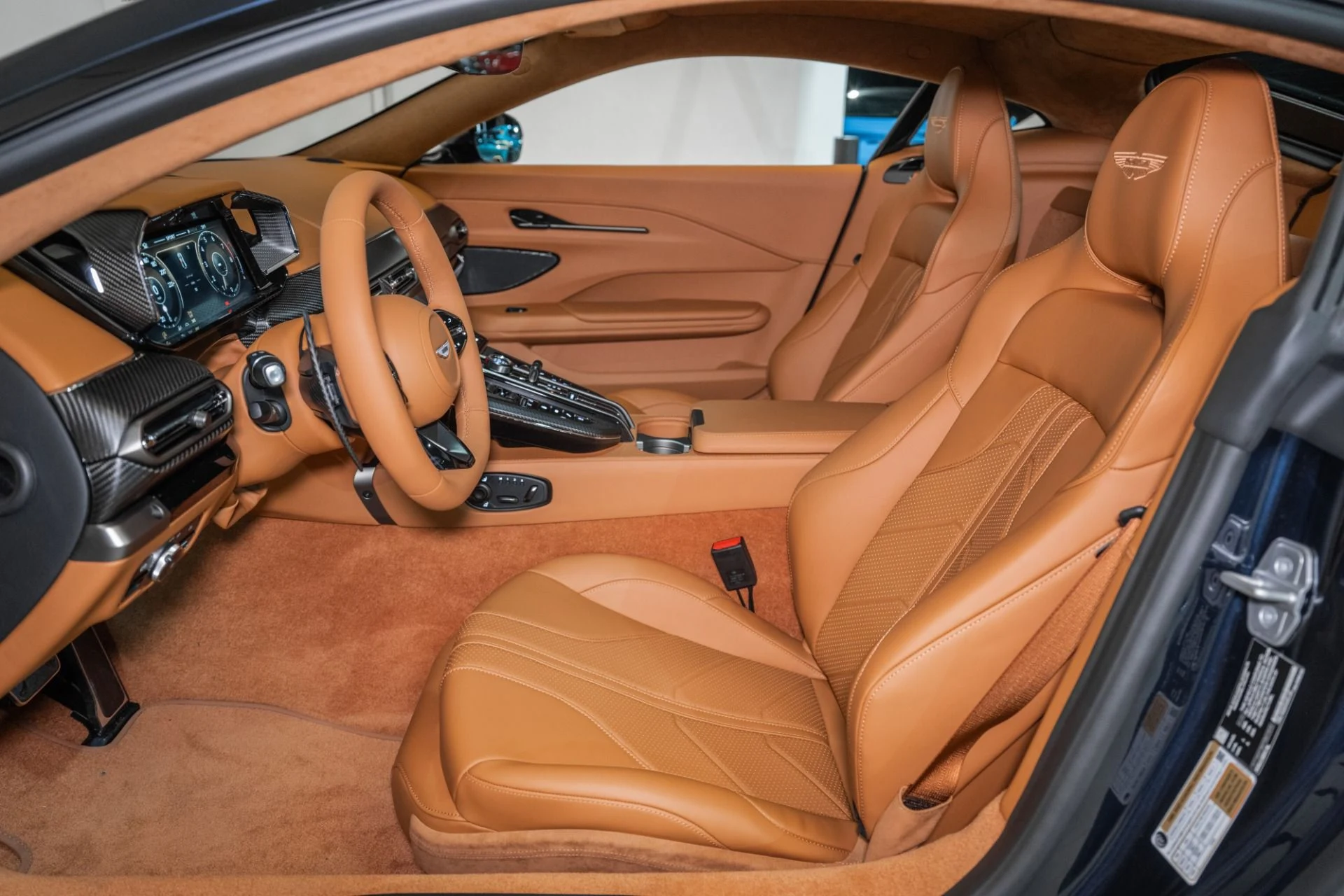 mph012_3996029395_New_2026_ASTON_MARTIN_VANTAGE_1759243567_fc7d017667