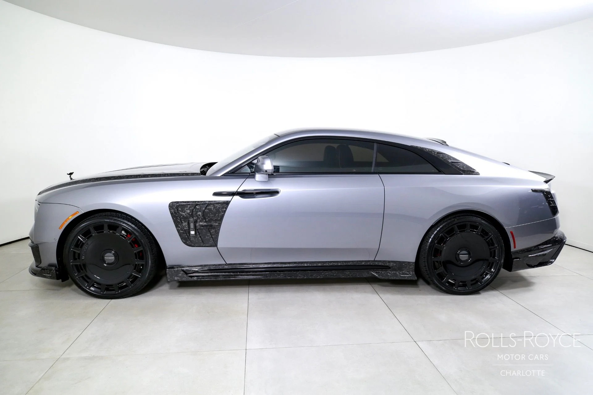 mph012_3997490964_Used_2025_Rolls_Royce_Black_Badge_Spectre_1749579885_0da67021bb