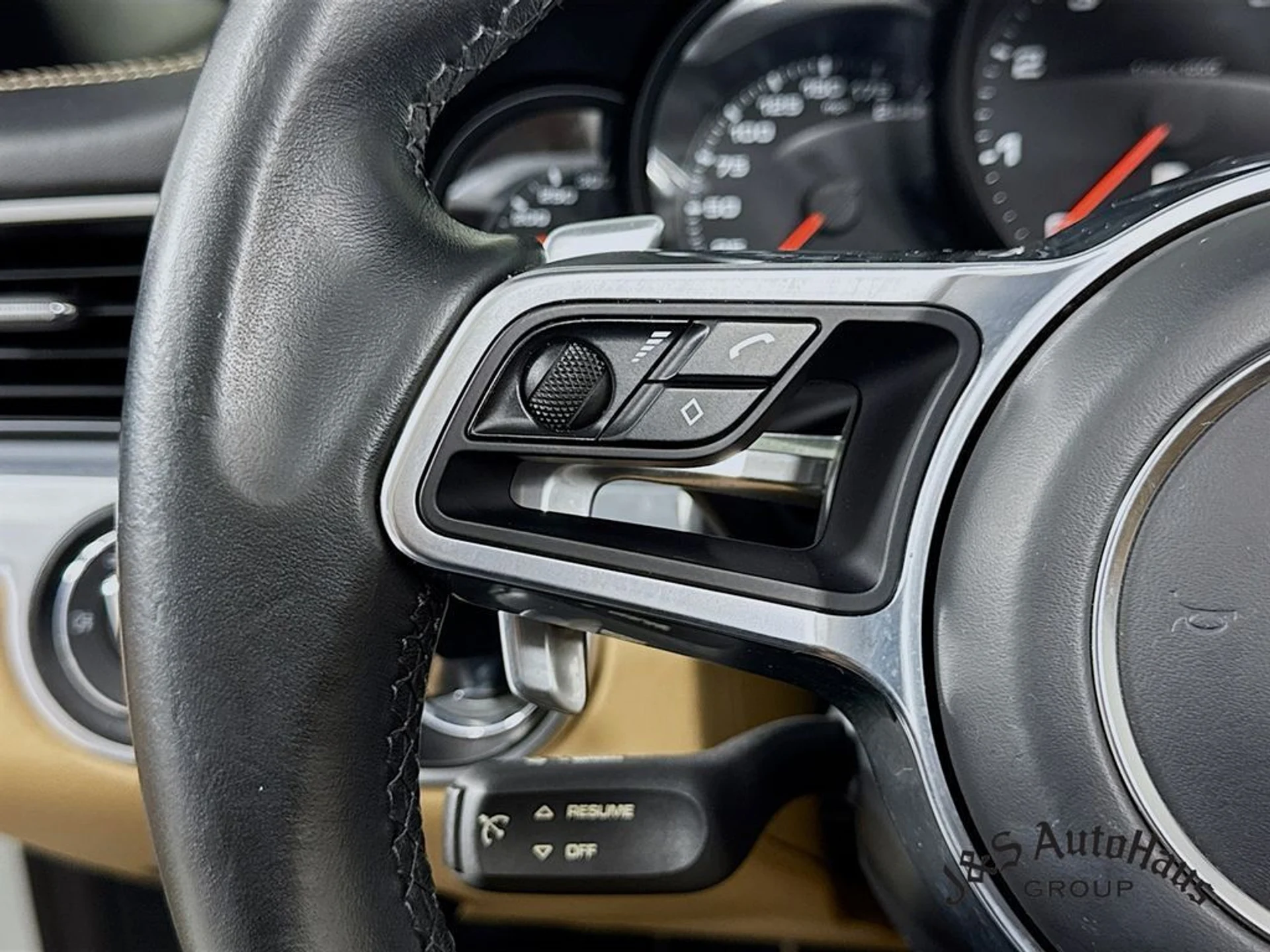 mph012_400285971_y4fpui1c70f83l0ye83yo2tvh9bk_219a5db584