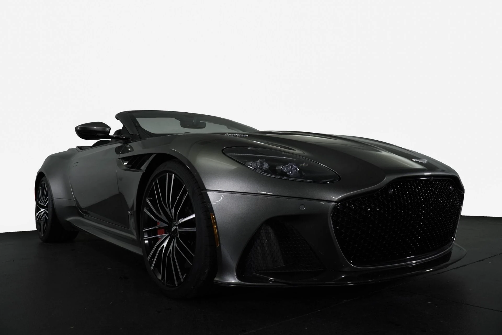 mph012_4003011788_Used_2020_Aston_Martin_DBS_Superleggera_1765307997_c130102e4e