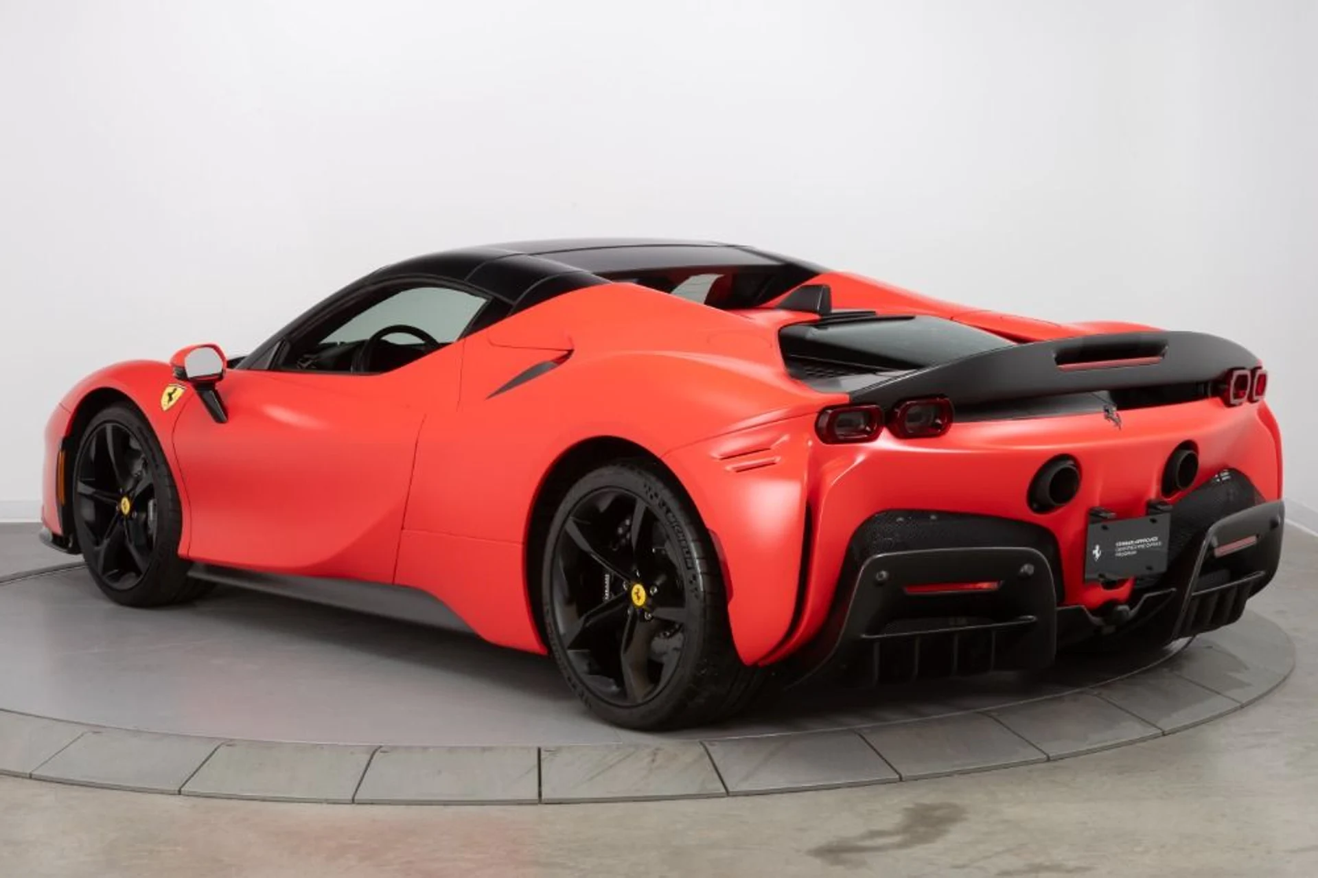 mph012_4006431425_Used_2022_Ferrari_SF_90_Spider_7ea2332194