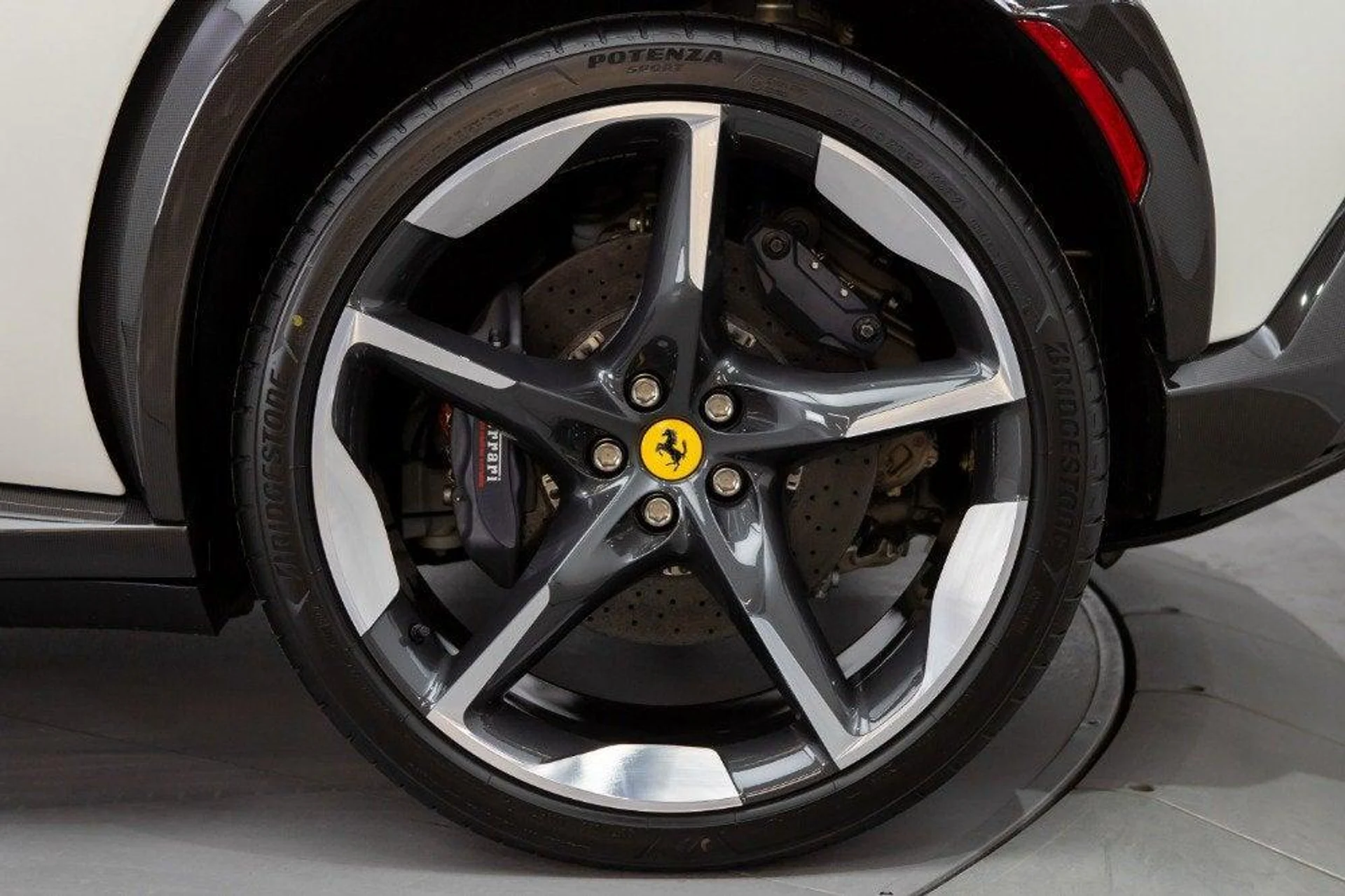 mph012_4011748020_Used_2023_Ferrari_Purosangue_1787233428_8dba2ada35