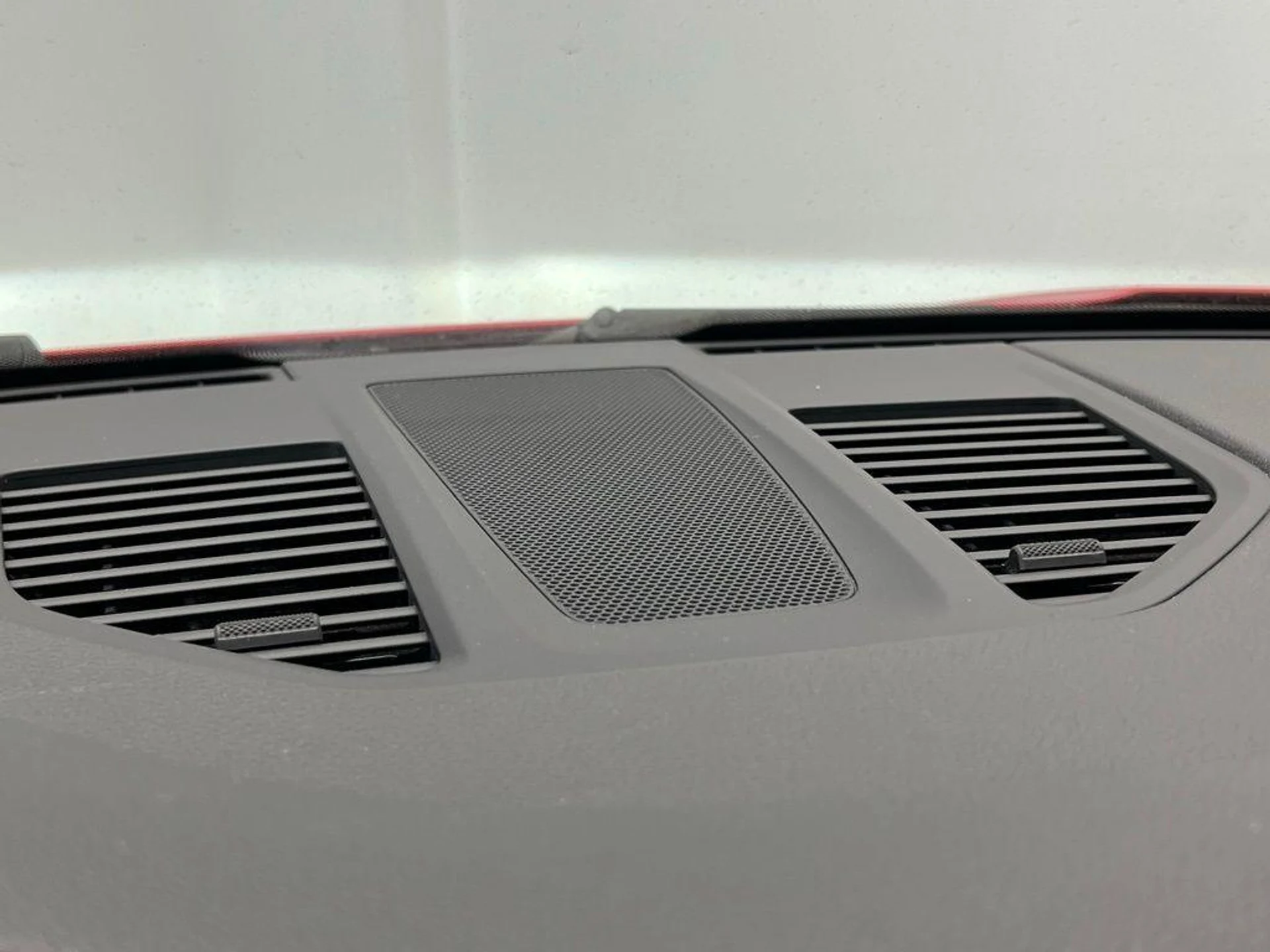 mph012_4015245074_4z5x_G_San5v_HS_4_V_Ue_Xf0sa_IZGR_Bc_3986d04902