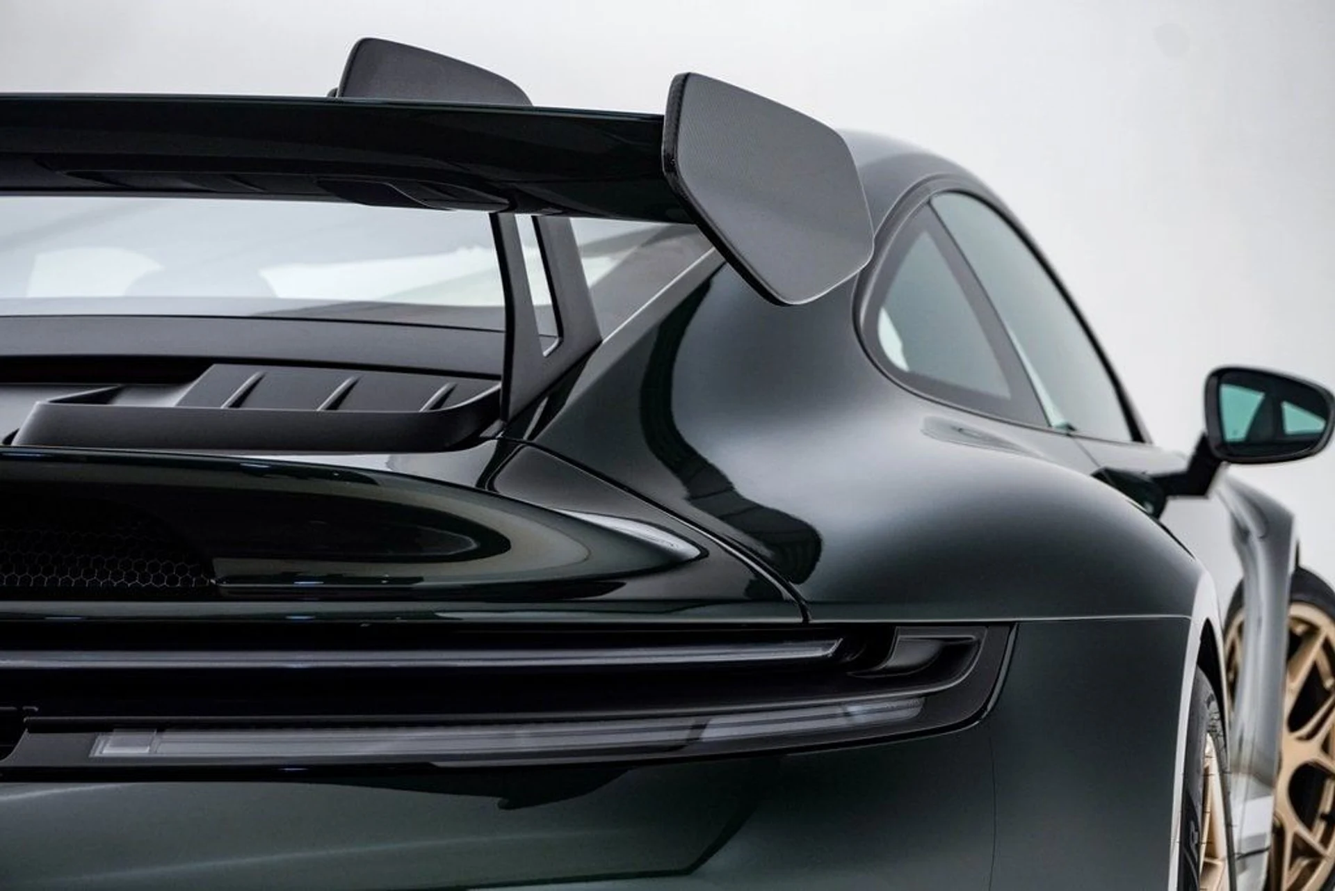 mph012_4016672053_83617a1da9130447f7126896497bce01x_325ce7212e