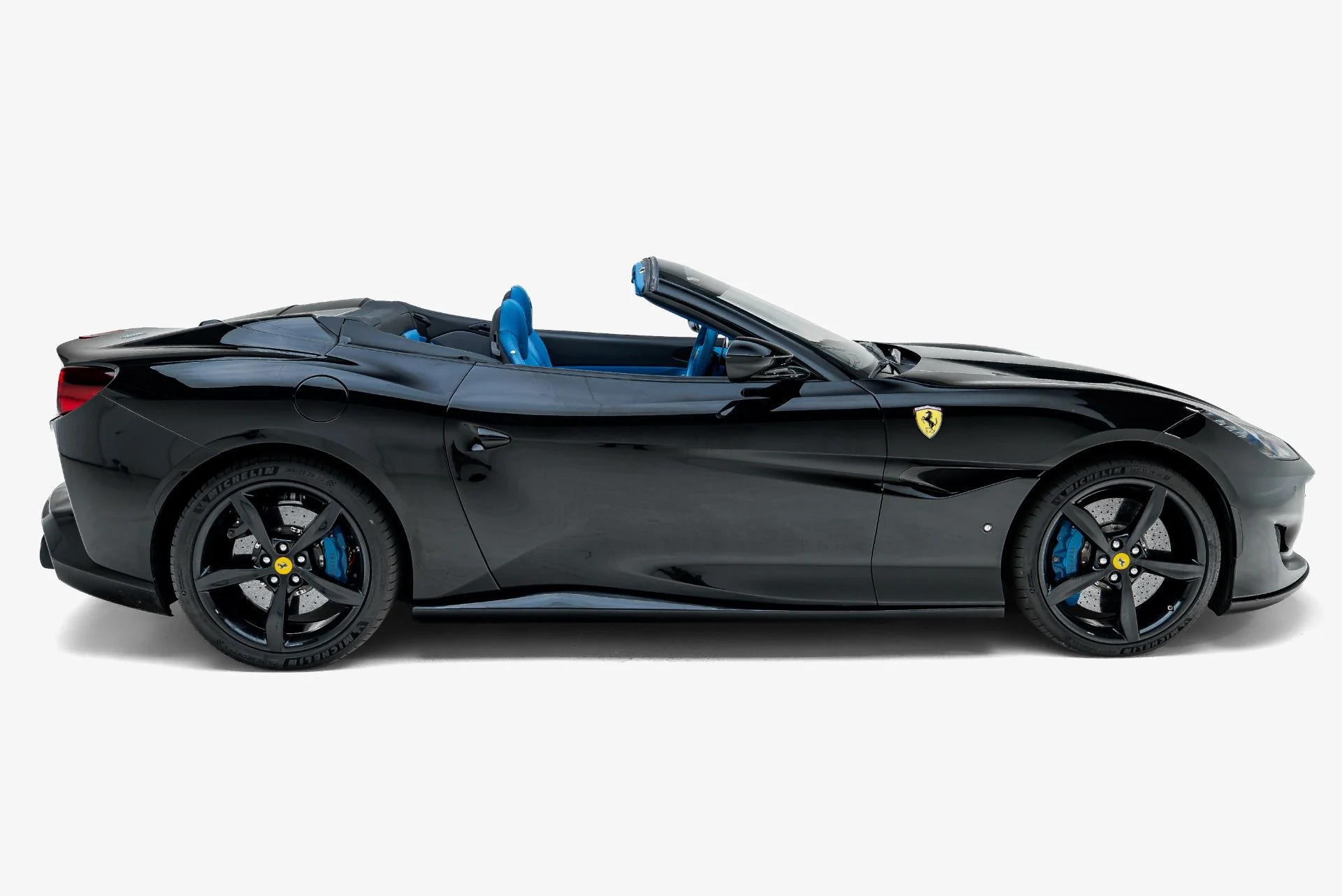 mph012_401900762_Used_2019_Ferrari_Portofino_1788478007_0e44007f0d