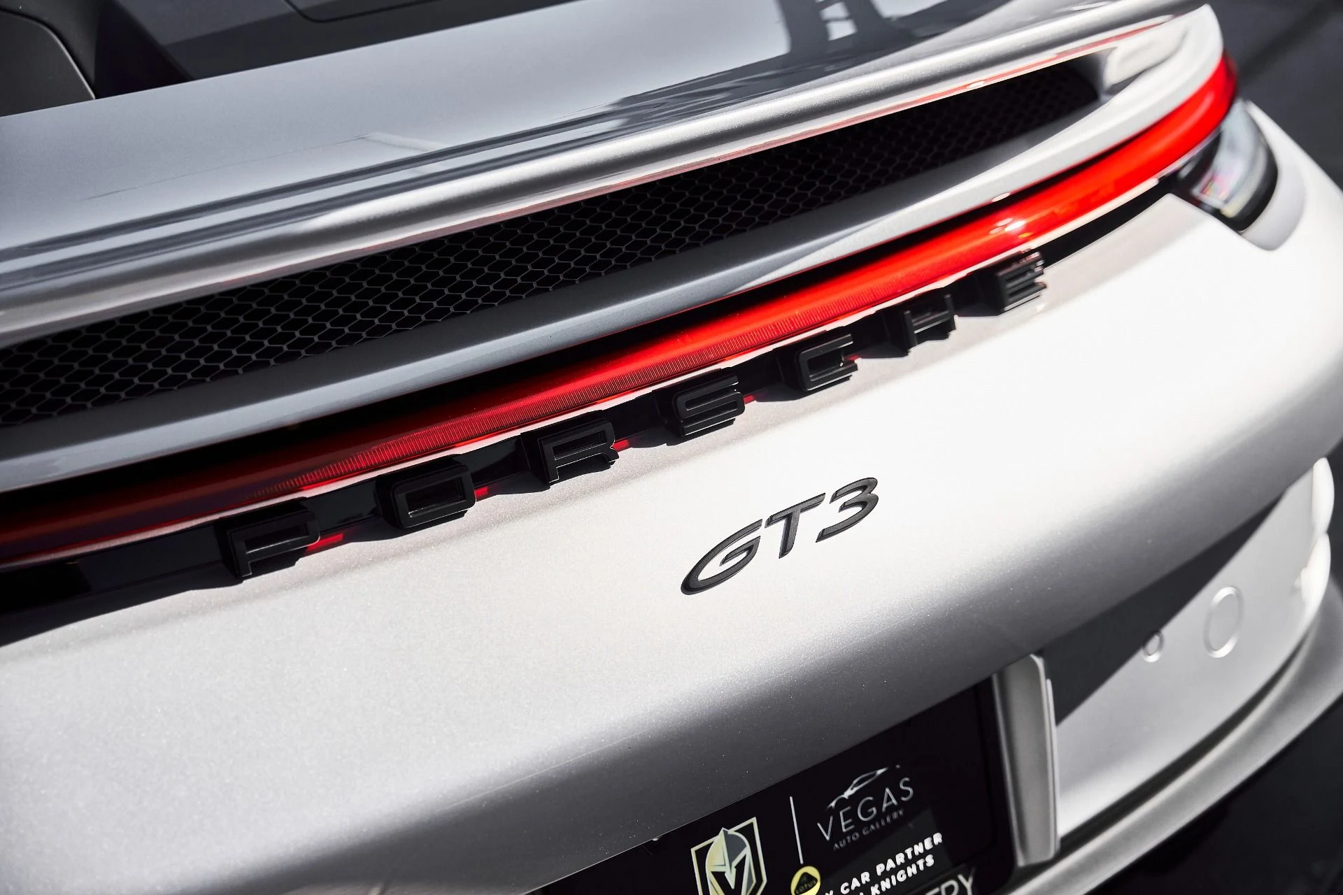 mph012_4020816116_Used_2023_Porsche_911_GT_3_1776823135_7d7dd39d0b