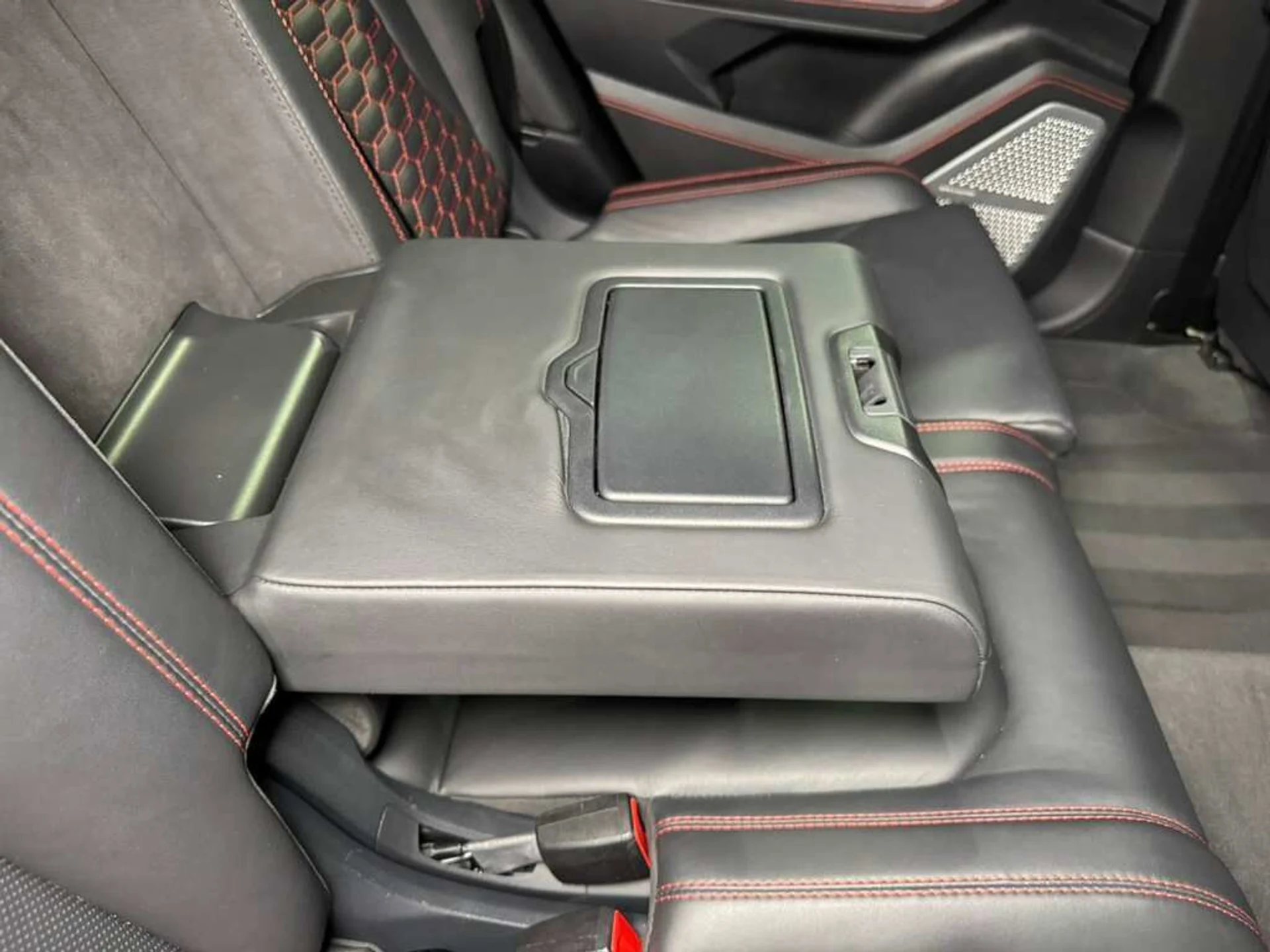 mph012_4021105484_283531e7bb8c235aae13a2fe604dd042_a18ad625c6