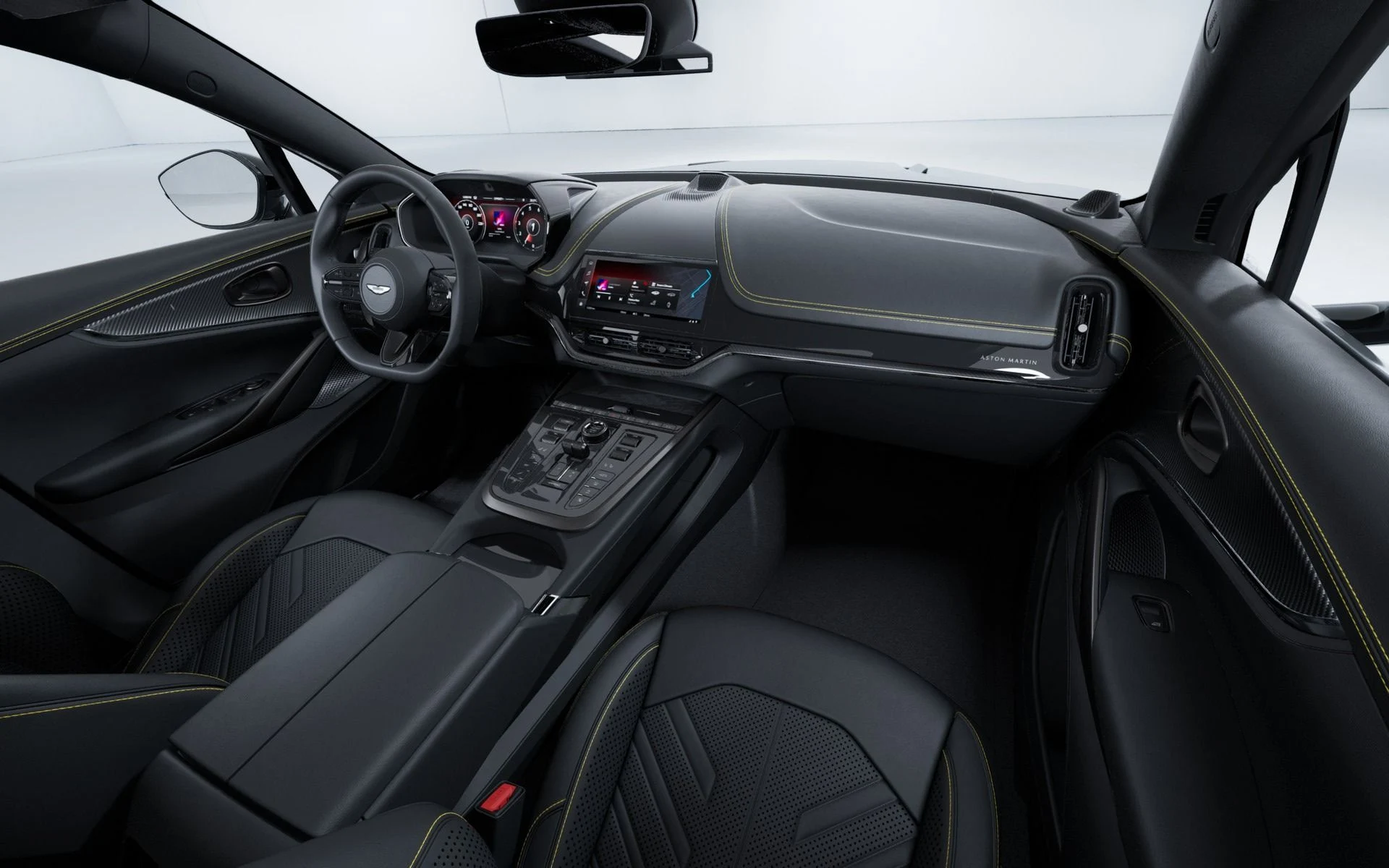 mph012_402442200_New_2026_Aston_Martin_DBX_S_1765815362_b7d46a2f72