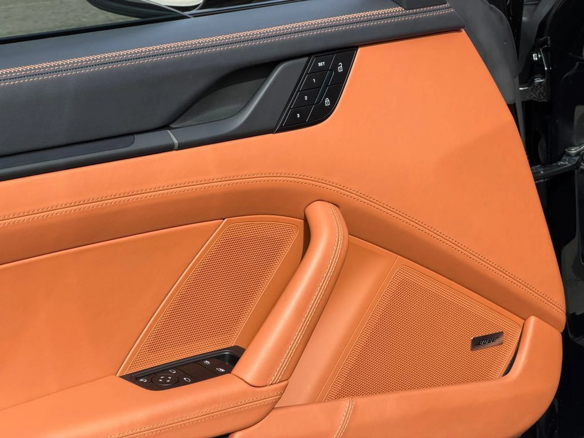 mph012_4027612243_1790b91a116341569638b70482b6fe13_b9b0742b26