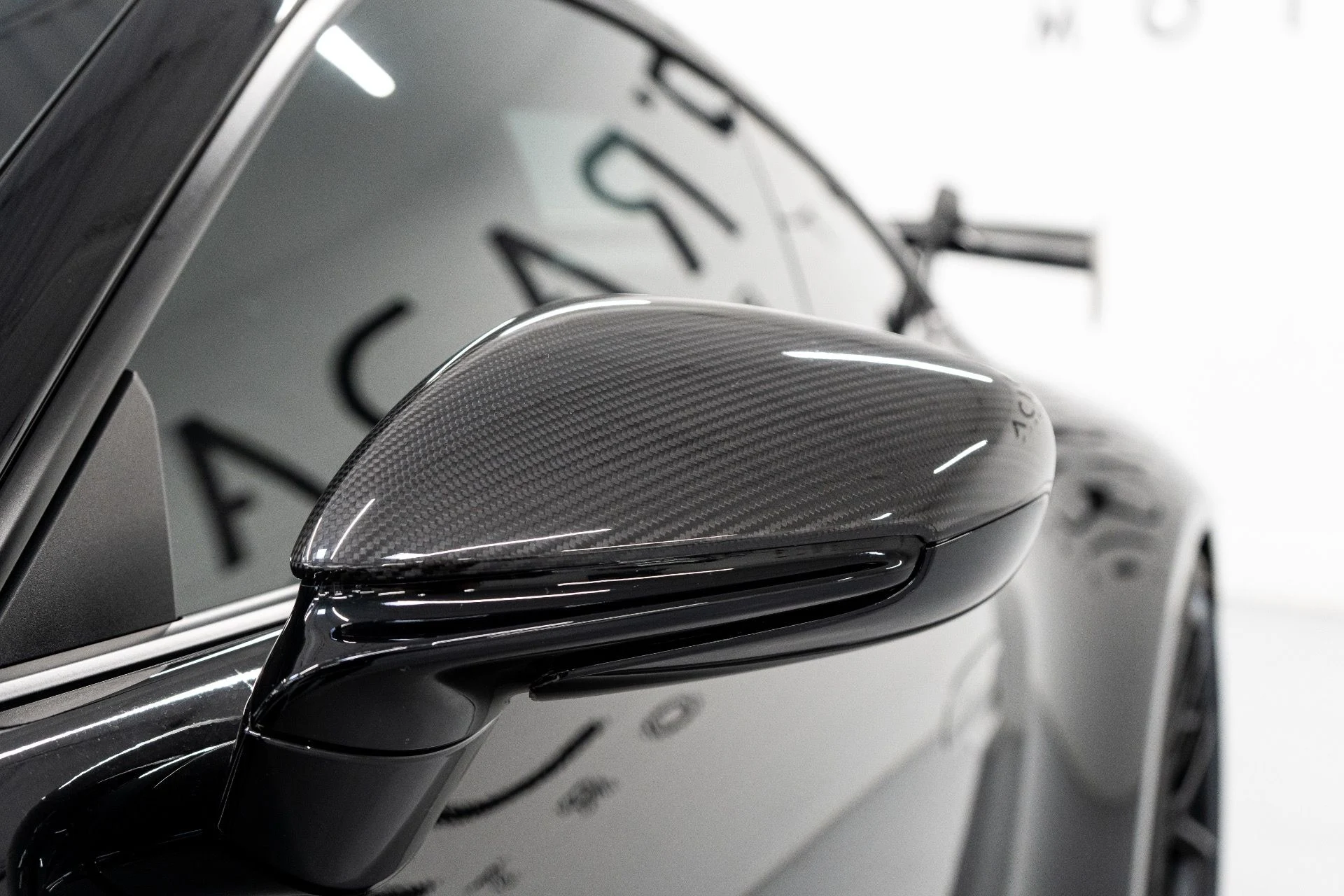 mph012_4030951589_Used_2022_Porsche_911_GT_3_1766000893_66efc46121