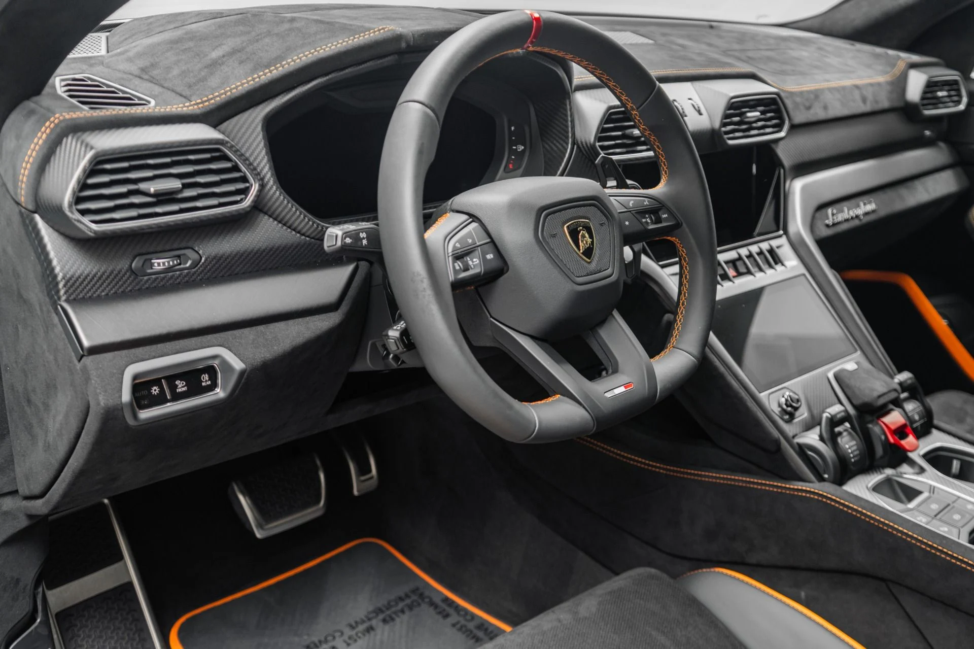 mph012_4037811277_Used_2024_Lamborghini_Urus_Performante_Ad_Pesonam_Color_Very_Low_Miles_1780696041_d2f2a9ebb7