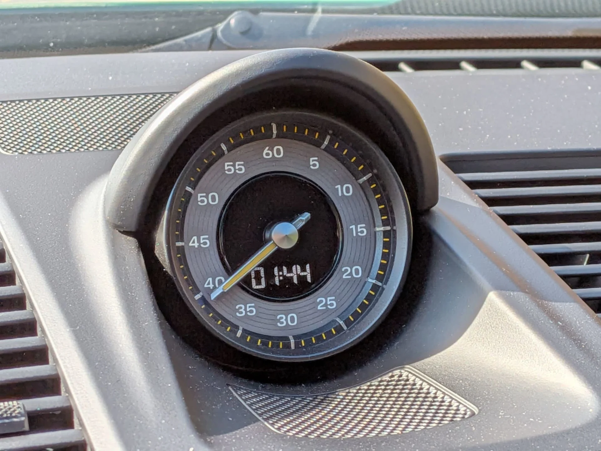 mph012_403923064_653ed45364ccd3df270fe36cb1c60f4cx_2c3b82384b