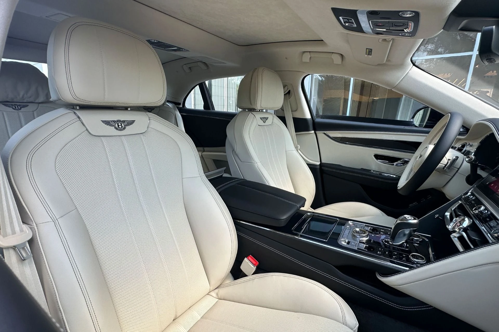 mph012_404467483_New_2026_Bentley_Flying_Spur_1783694530_b387249dff