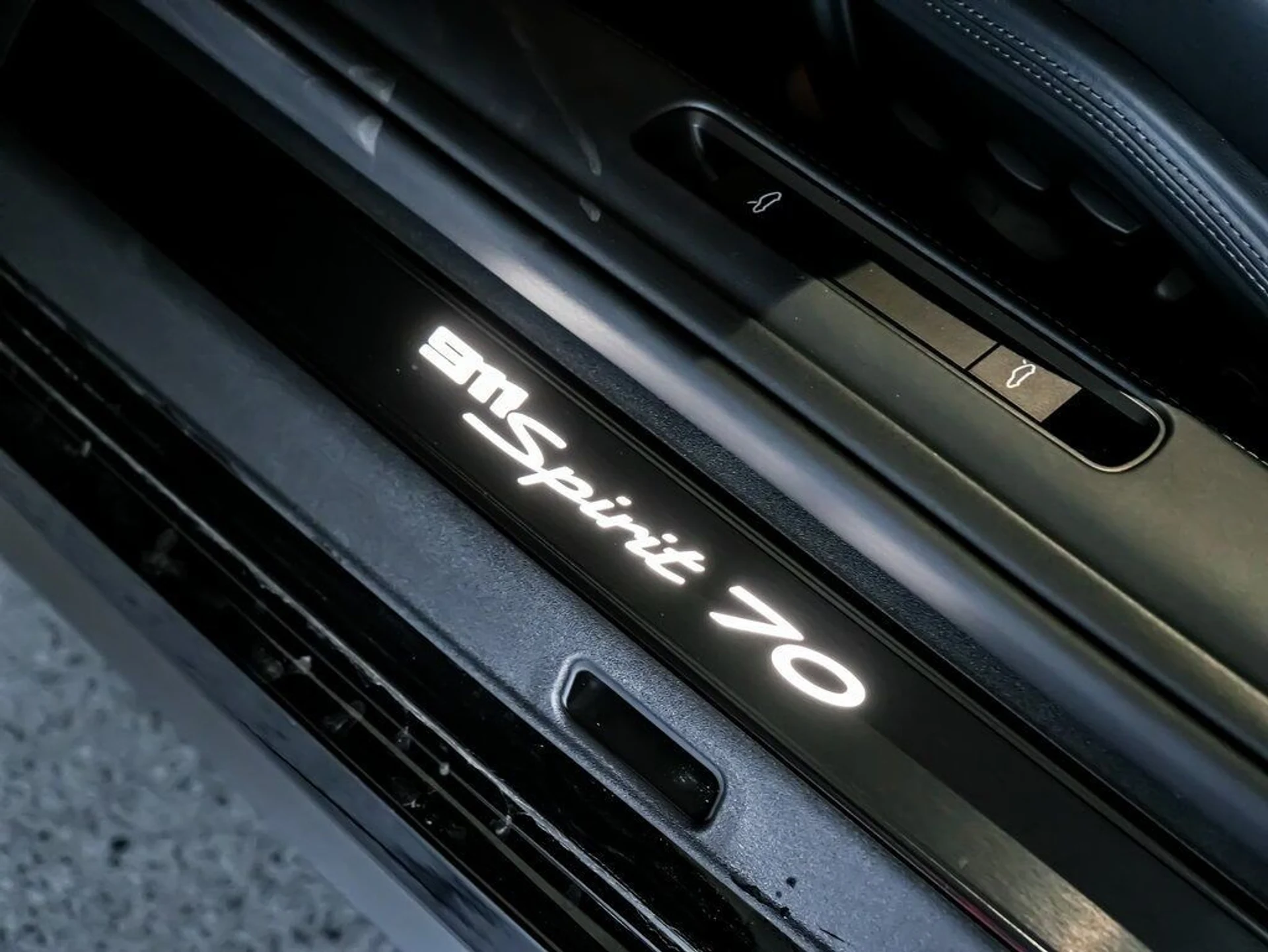 mph012_4050441148_3dc00124869796130f6999dd12003bd9_cb8d92aeb7