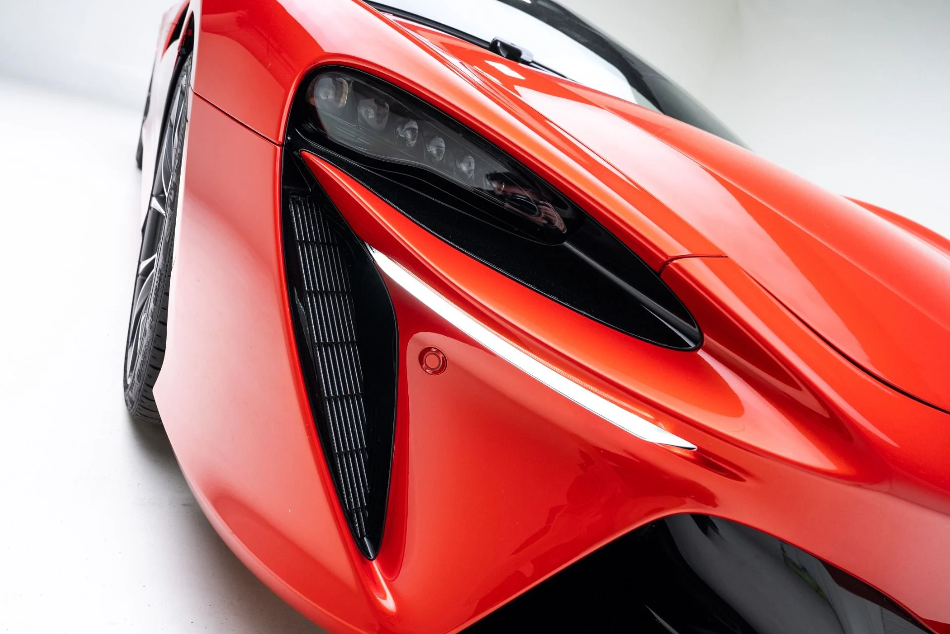 mph012_4055629247_Used_2024_Mc_Laren_Artura_1774465239_8b2276ae20