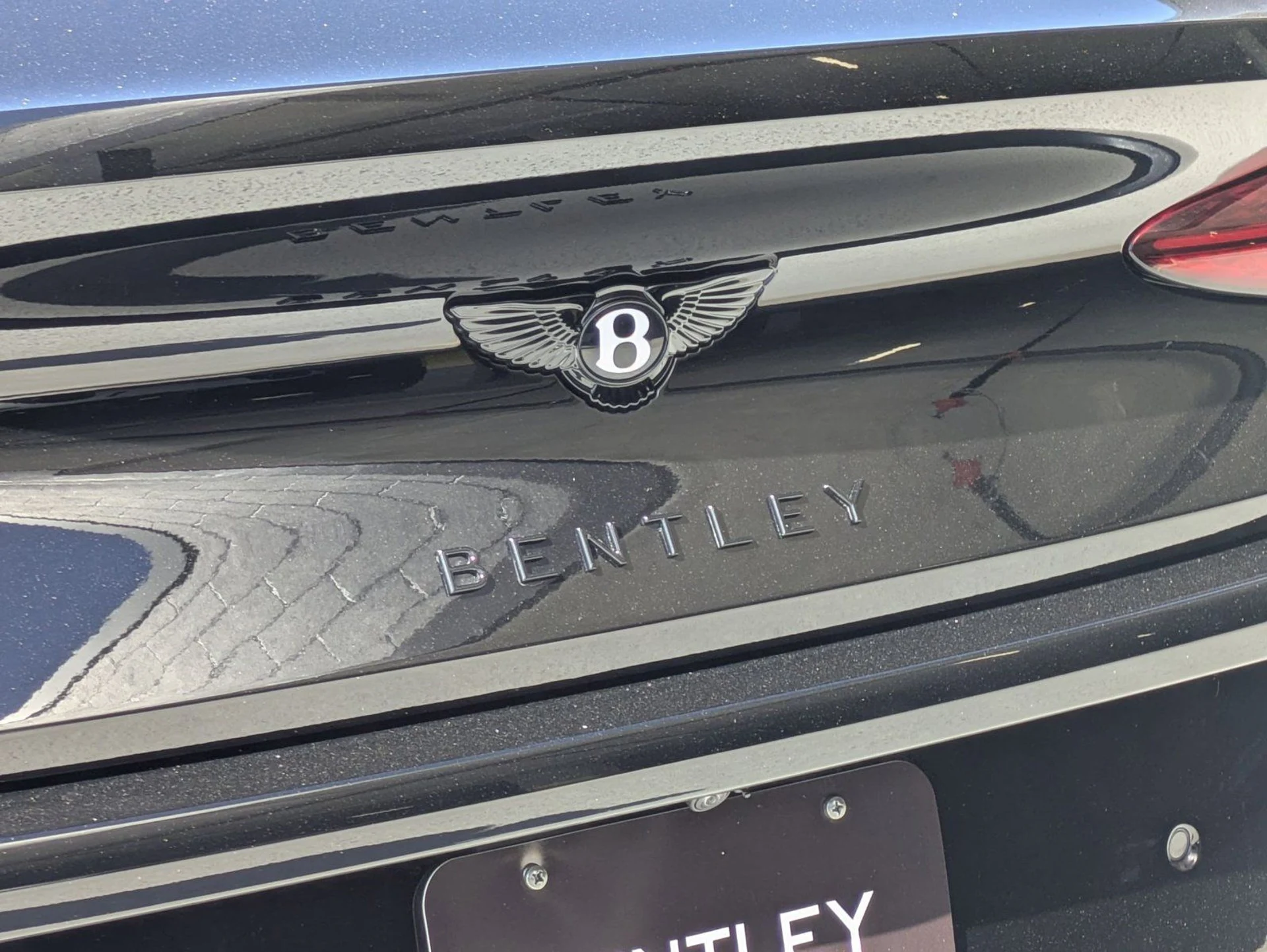 mph012_4059421672_5f650f7560a0d301b8884415ece566f6x_b7c1396f9b