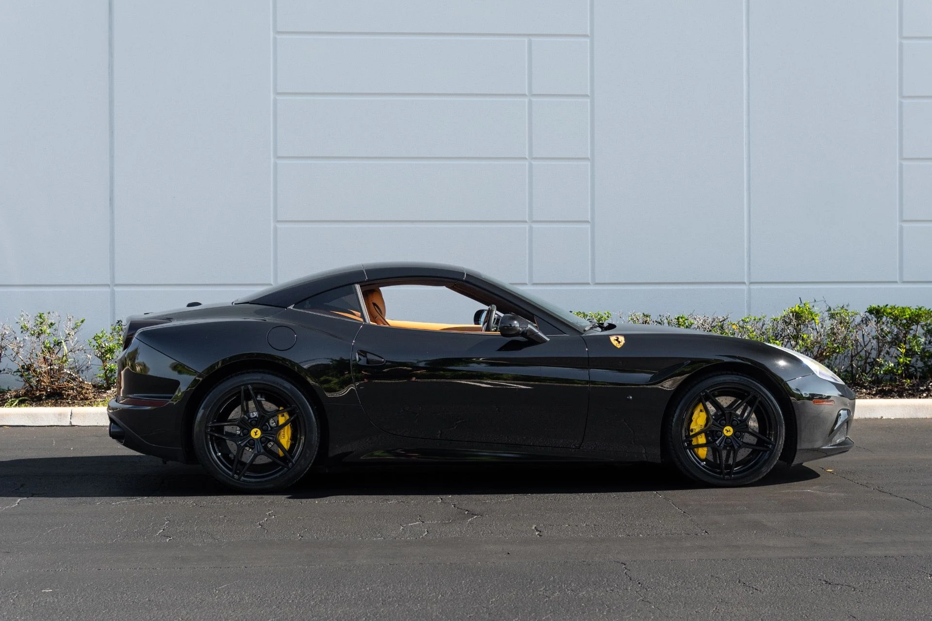 mph012_4061302461_Used_2017_Ferrari_California_T_1767065452_ef92fa09b9