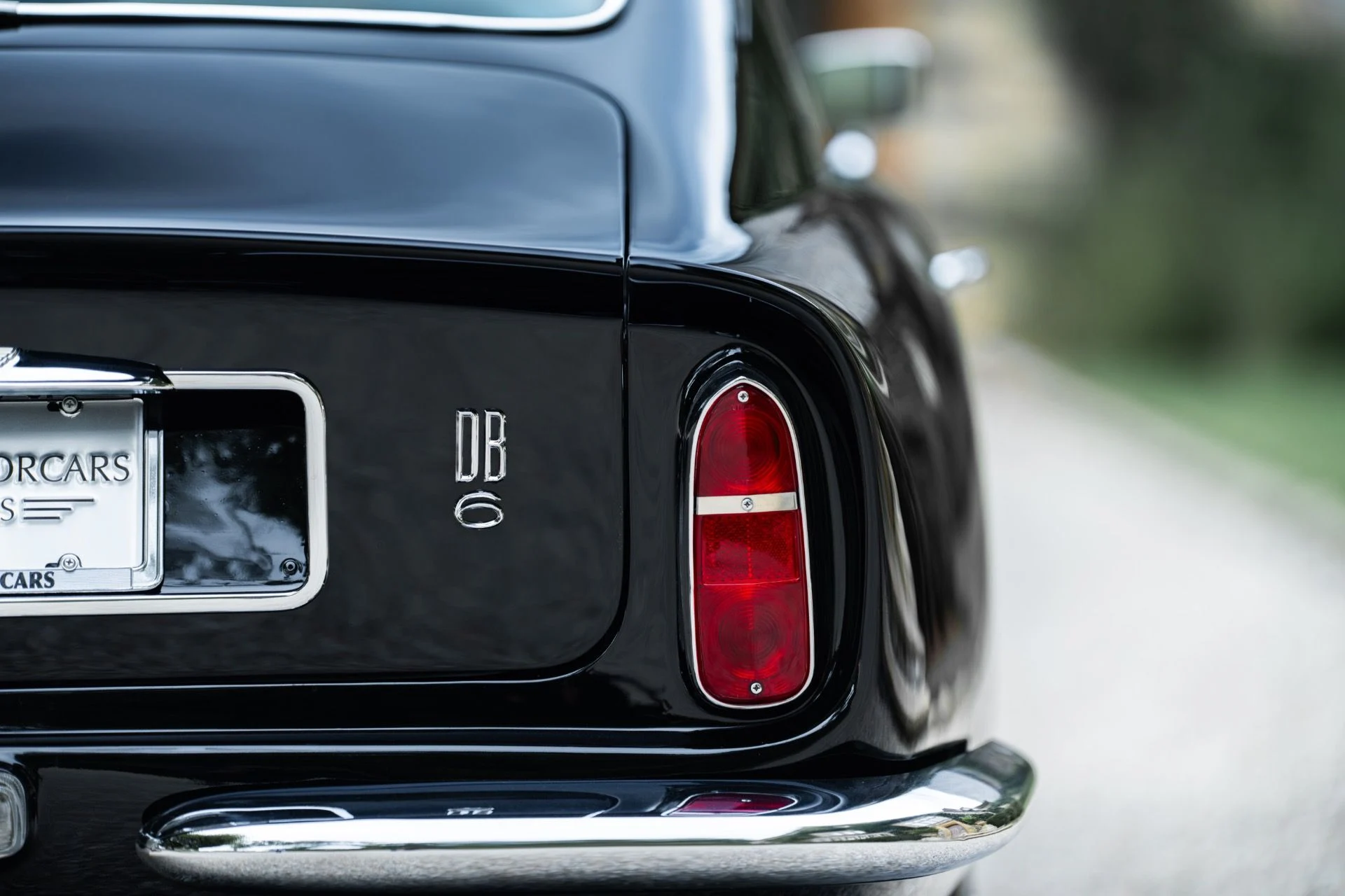 mph012_4063692367_Used_1968_Aston_Martin_DB_6_1793123624_86f16af1f8