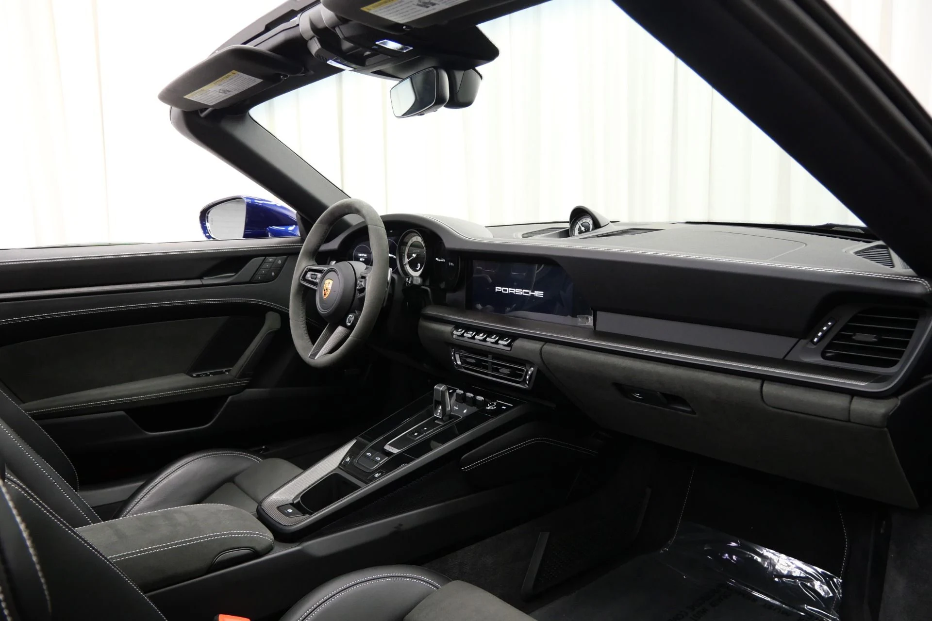 mph012_406970080_Used_2023_Porsche_911_Targa_4_GTS_1761682285_ad80454fc7