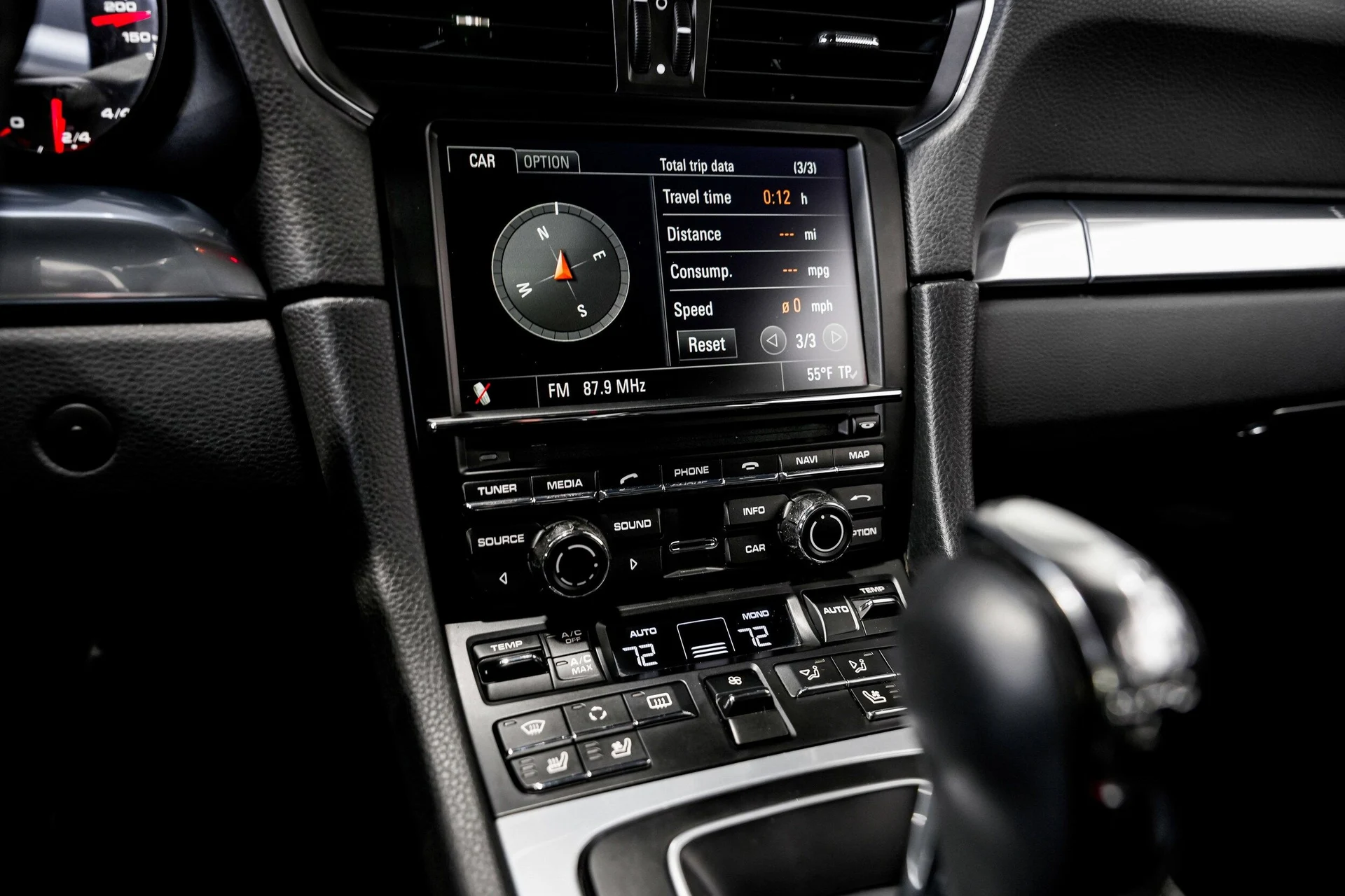 mph012_4072078033_e70ec2bf315e4fc2e118b52e528733e8x_a9a67e4dcc