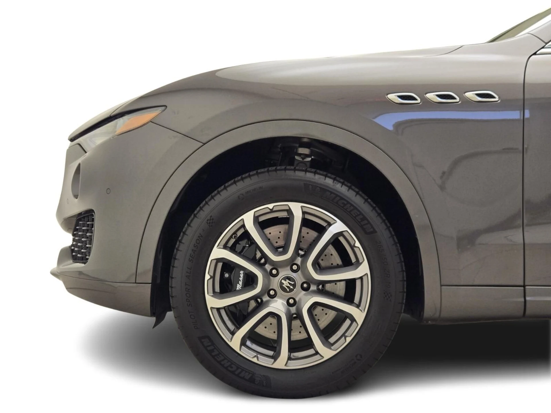 mph012_4081263132_Used_2021_Maserati_Levante_S_1768891446_08093666a9