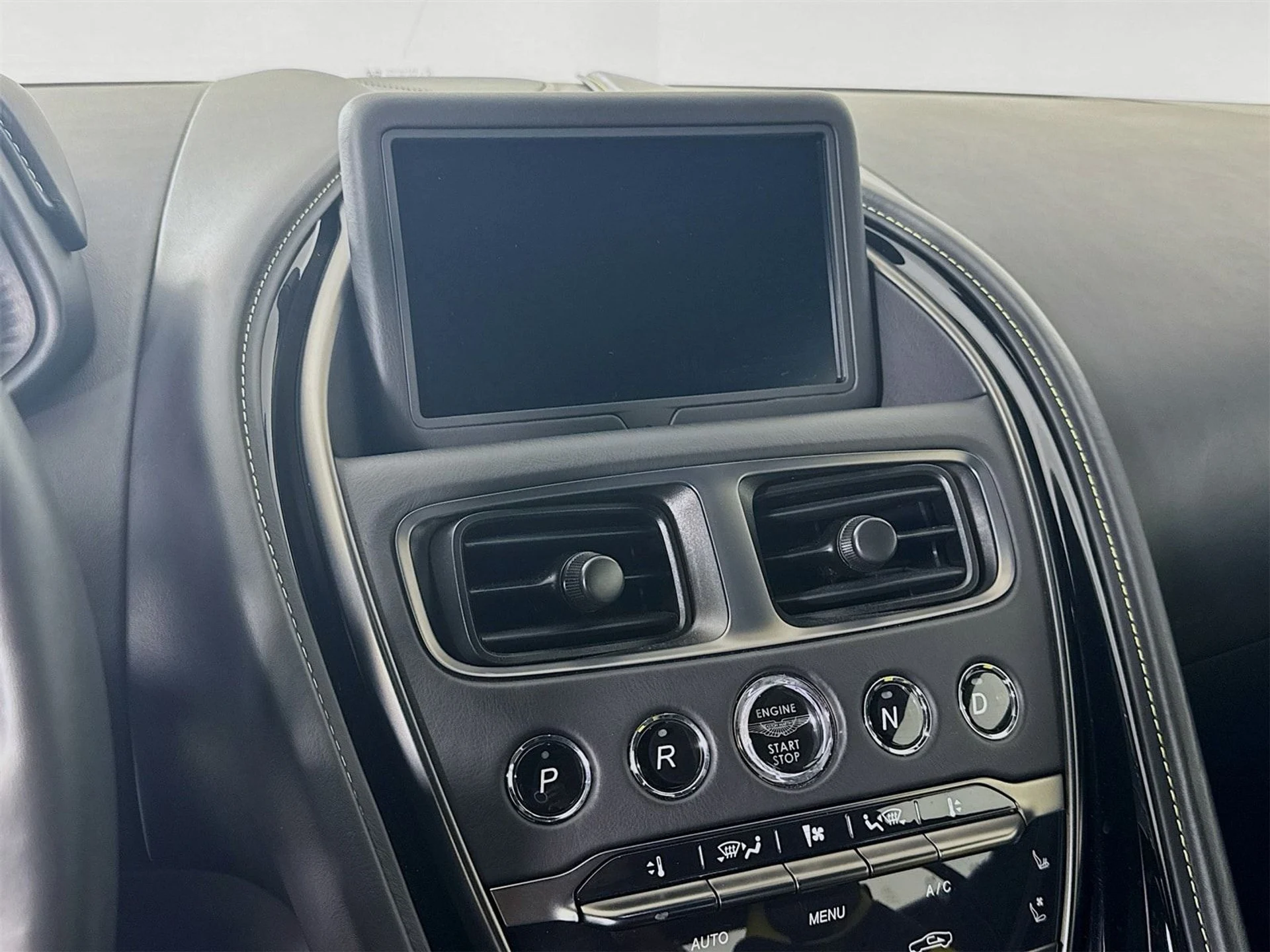 mph012_4085566342_81914100b97cad2c364f83be4f1074cfx_ac784e9d64