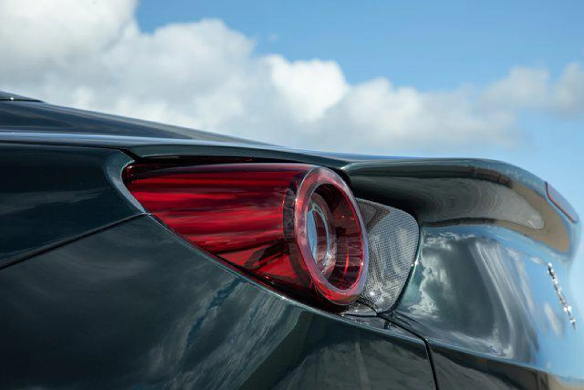 mph012_4087095610_p_J40_CMXEZU_6_Rw_Loz9i_p_T8m_Oiws_2a03eff37e