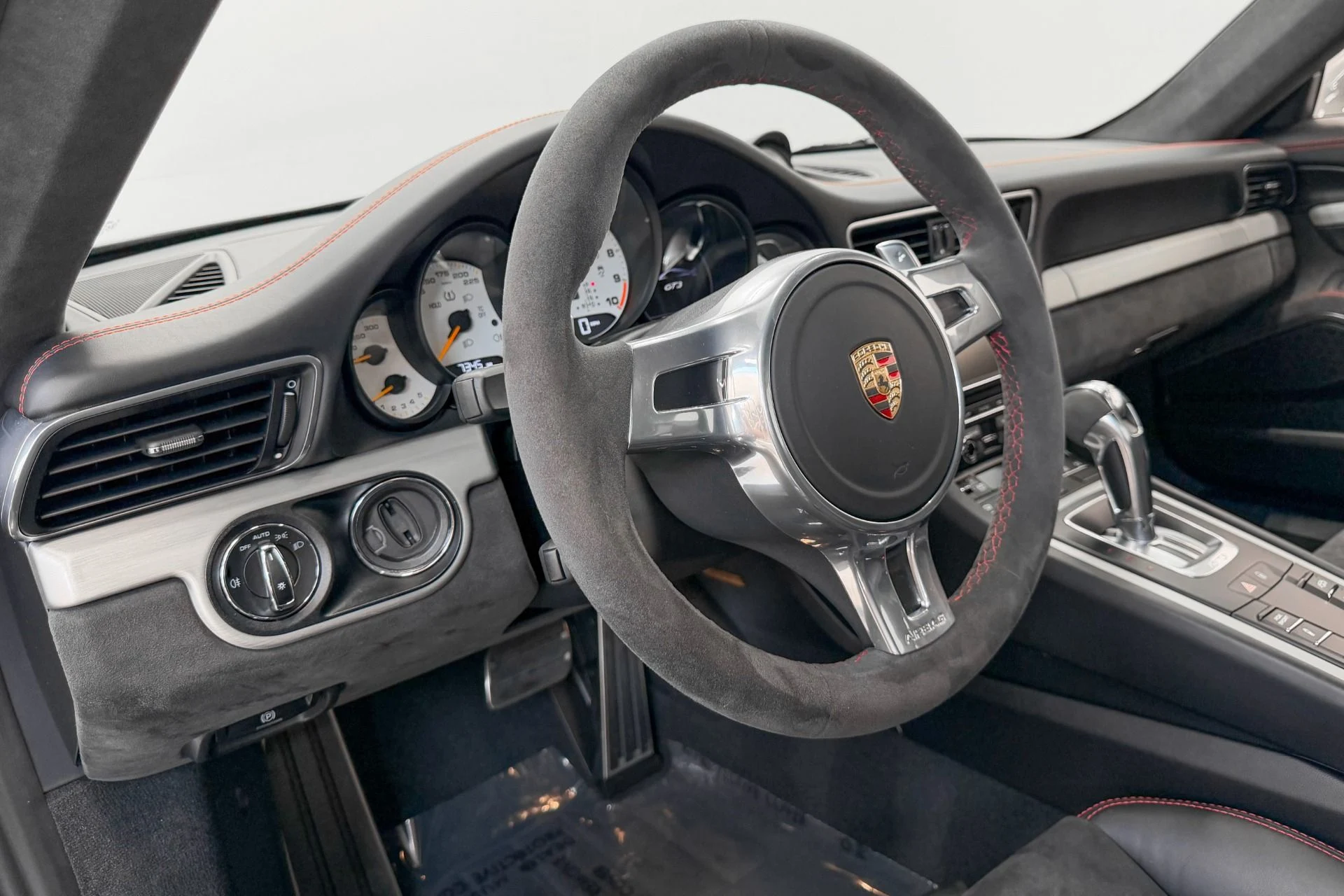 mph012_4087848069_Used_2015_Porsche_911_GT_3_Carbon_Ceramic_Brakes_Low_Miles_Fresh_Service_1782928031_ed269076f8