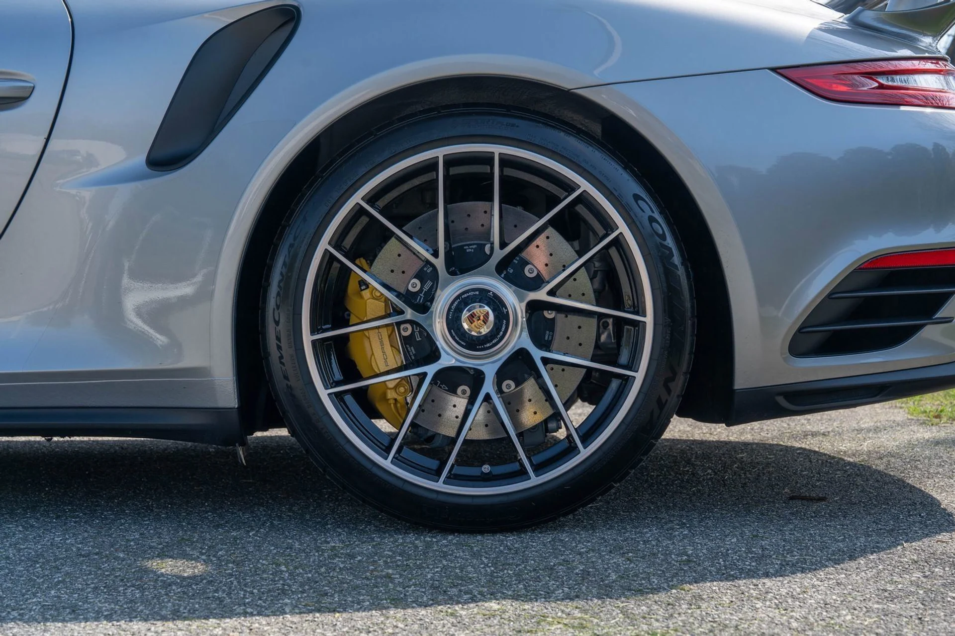 mph012_4092271342_02c923946544f68c29ec82a3cbbff1bb_211847d7d2